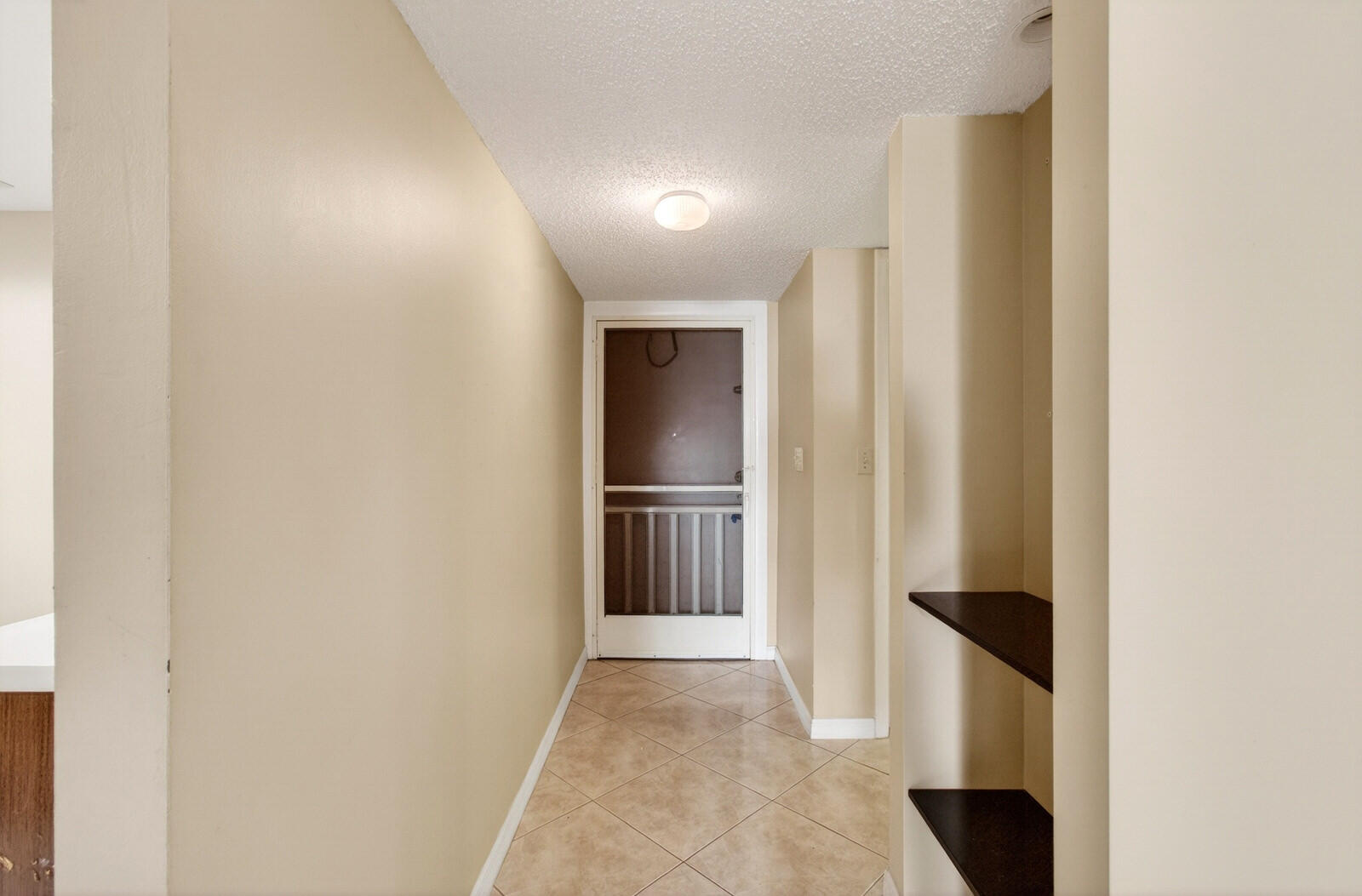 CONDOMINIUM 17 OF LIGHTHOUSE - Residential