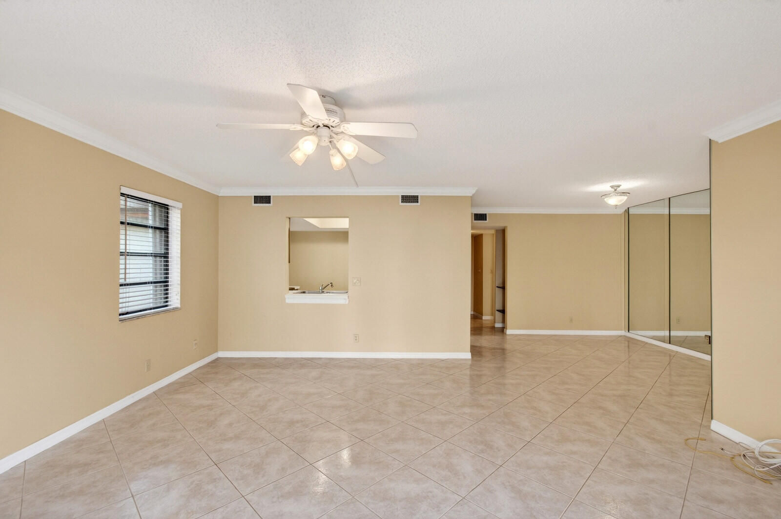 CONDOMINIUM 17 OF LIGHTHOUSE - Residential