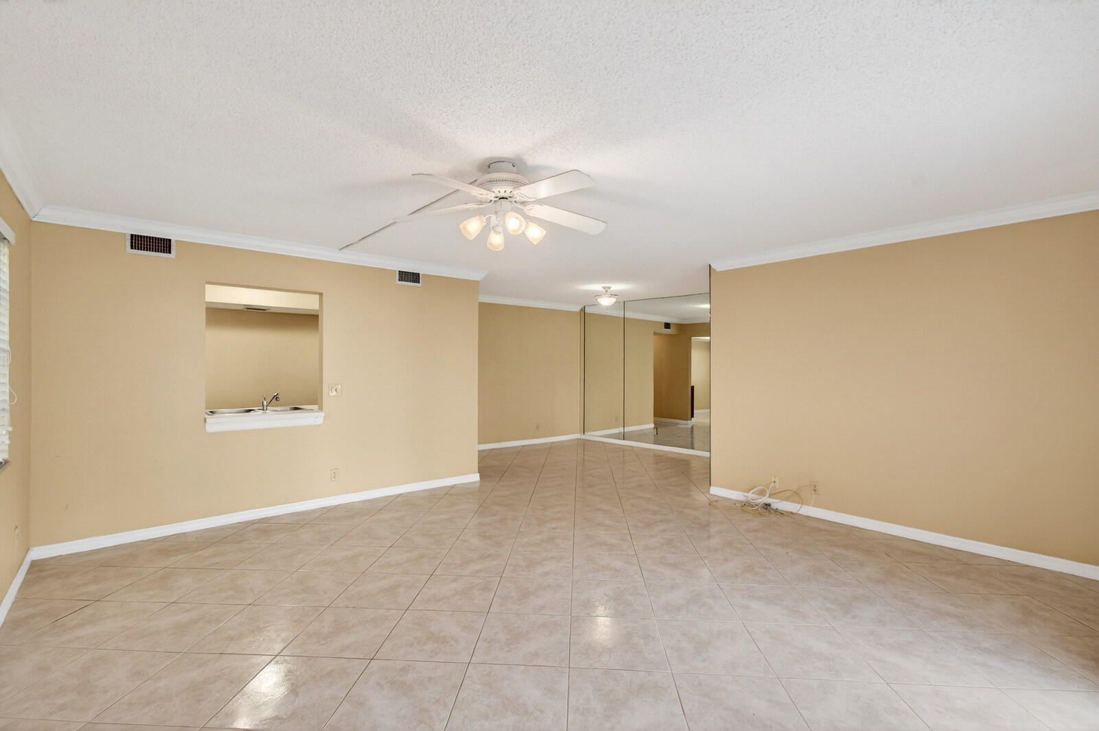 CONDOMINIUM 17 OF LIGHTHOUSE - Residential