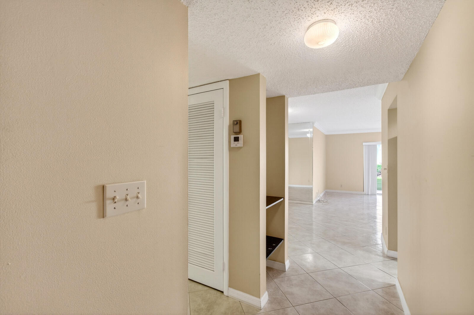 CONDOMINIUM 17 OF LIGHTHOUSE - Residential