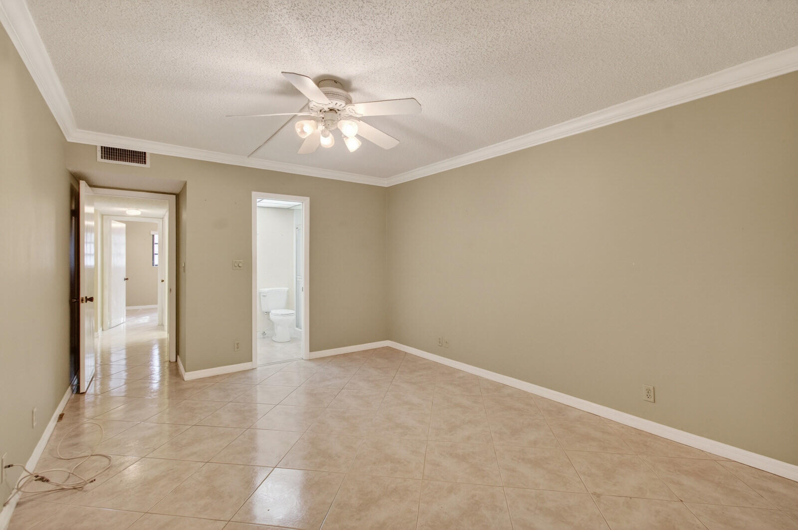CONDOMINIUM 17 OF LIGHTHOUSE - Residential