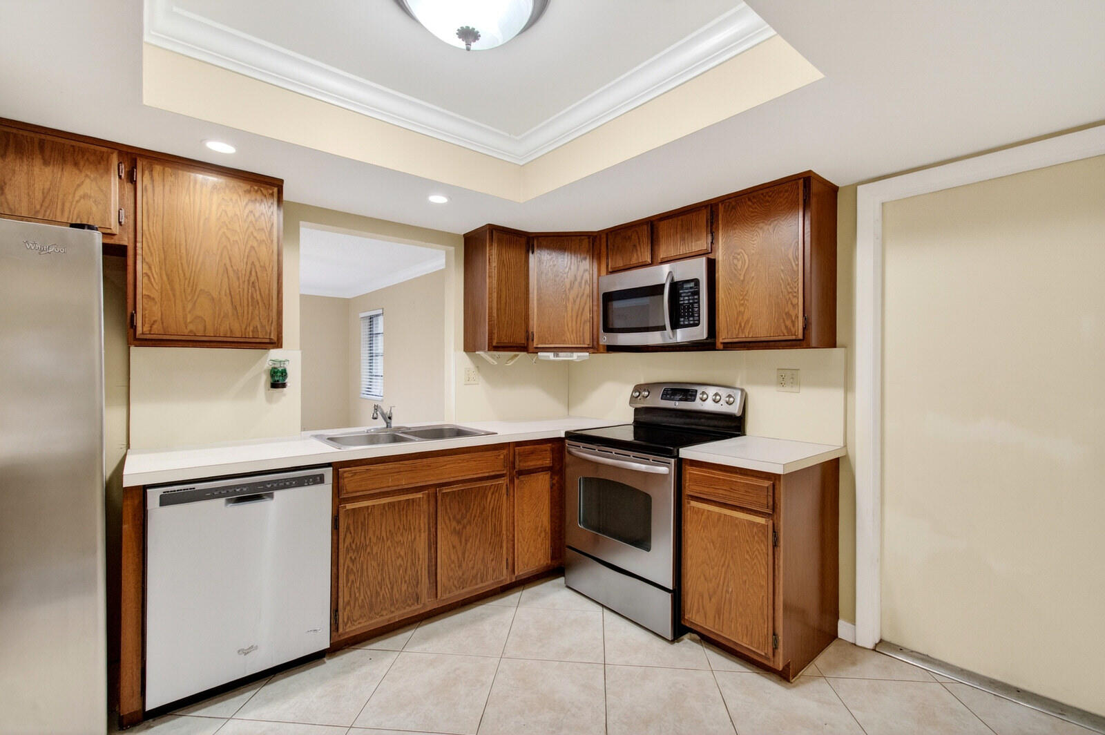 CONDOMINIUM 17 OF LIGHTHOUSE - Residential