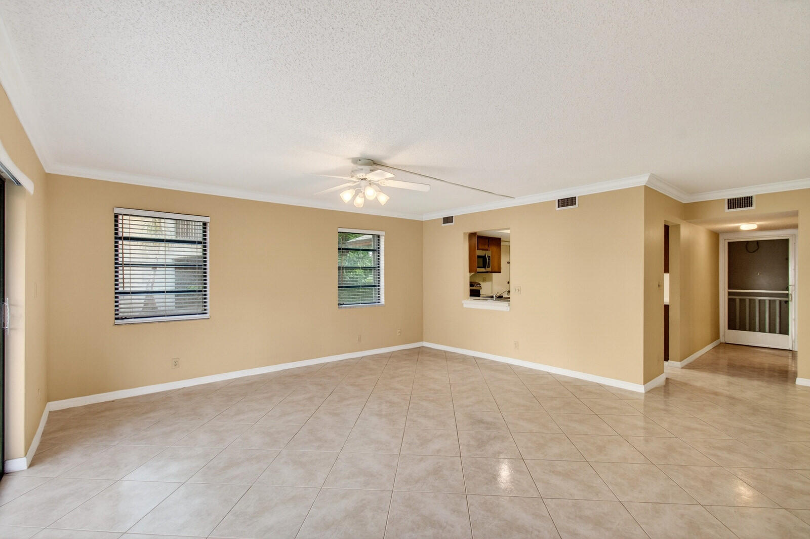 CONDOMINIUM 17 OF LIGHTHOUSE - Residential