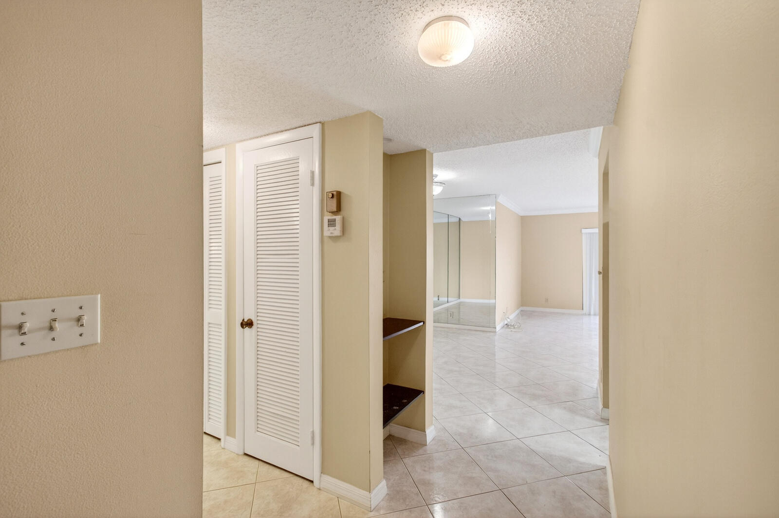 CONDOMINIUM 17 OF LIGHTHOUSE - Residential