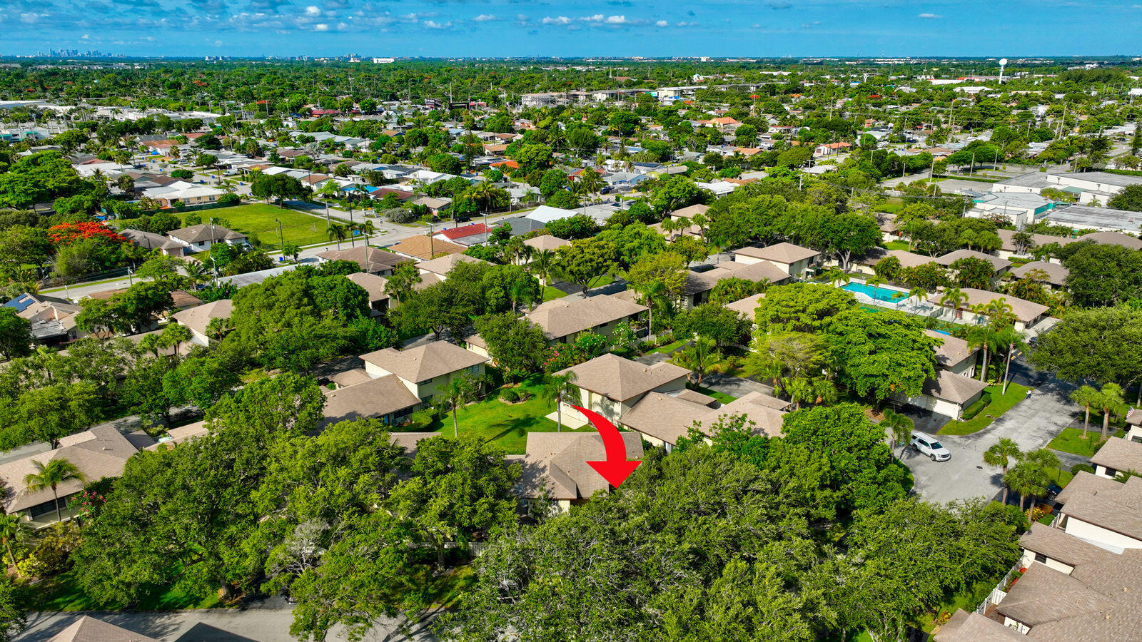 CONDOMINIUM 17 OF LIGHTHOUSE - Residential