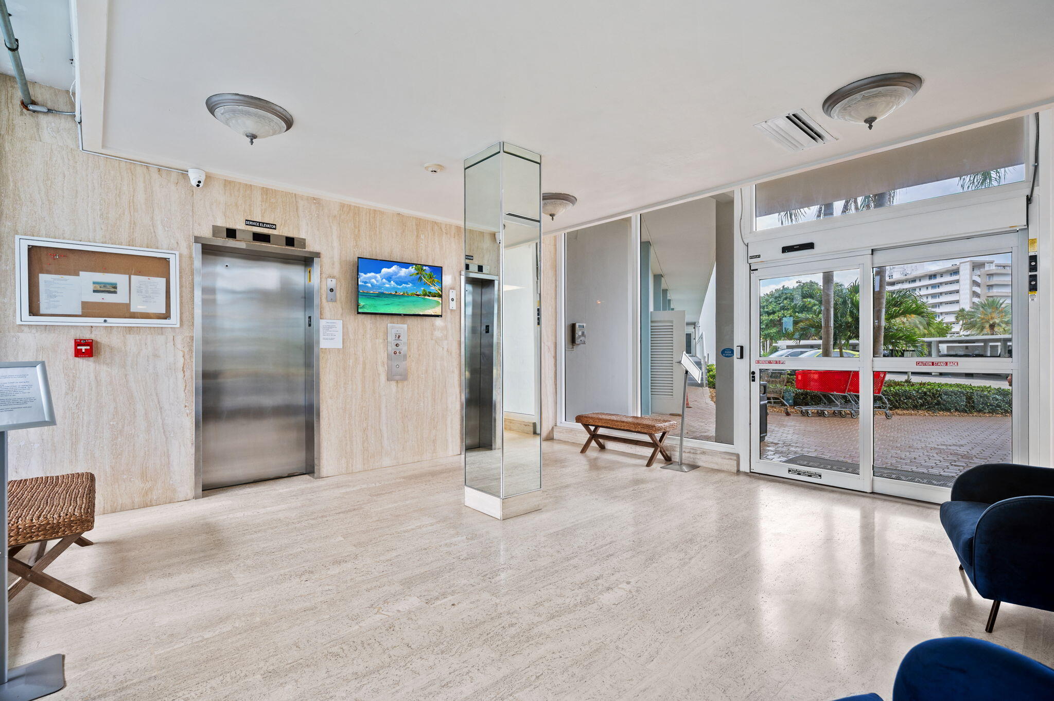 GRANADA HOUSE CONDOMINIUM - Residential