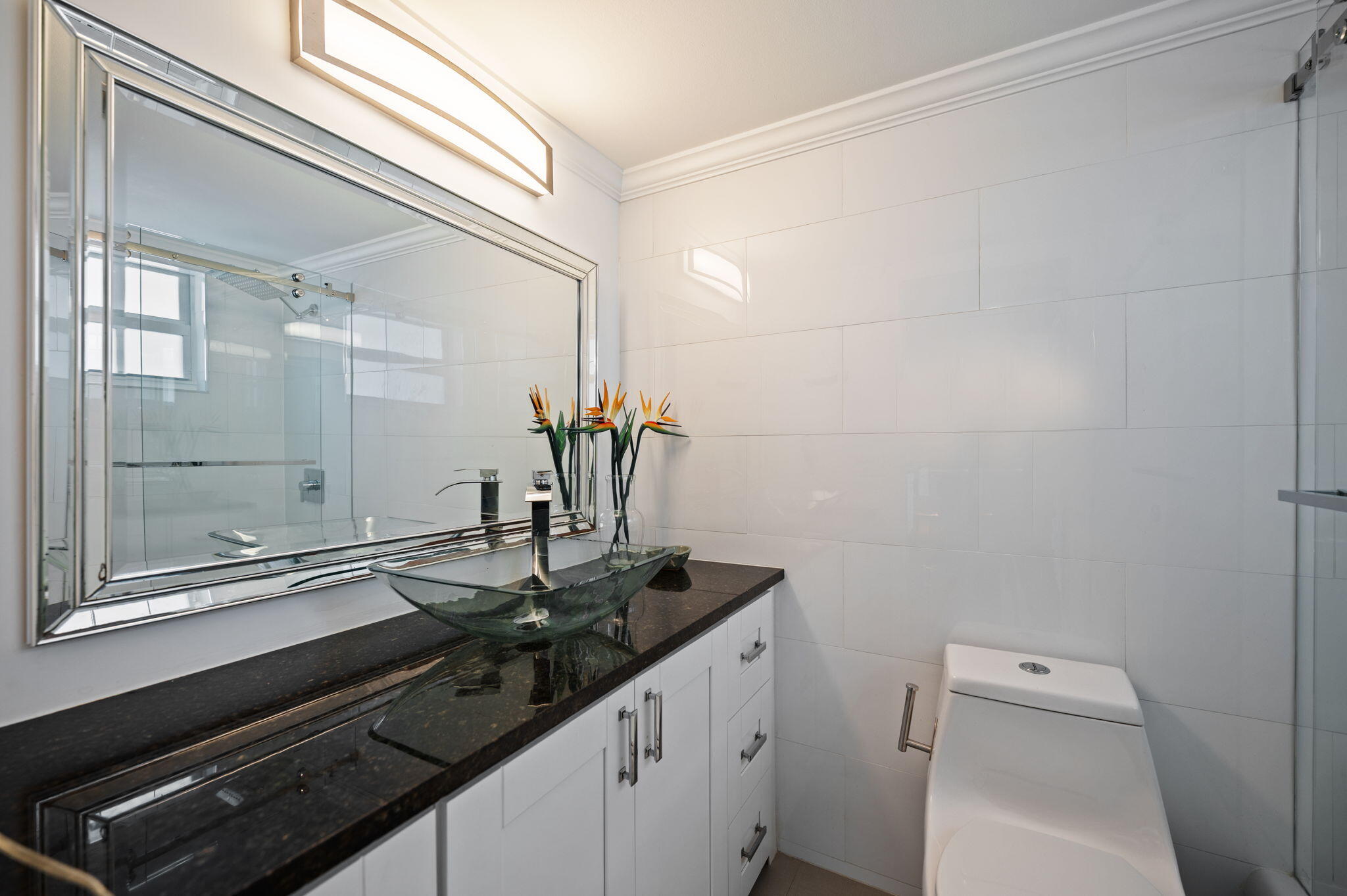 GRANADA HOUSE CONDOMINIUM - Residential