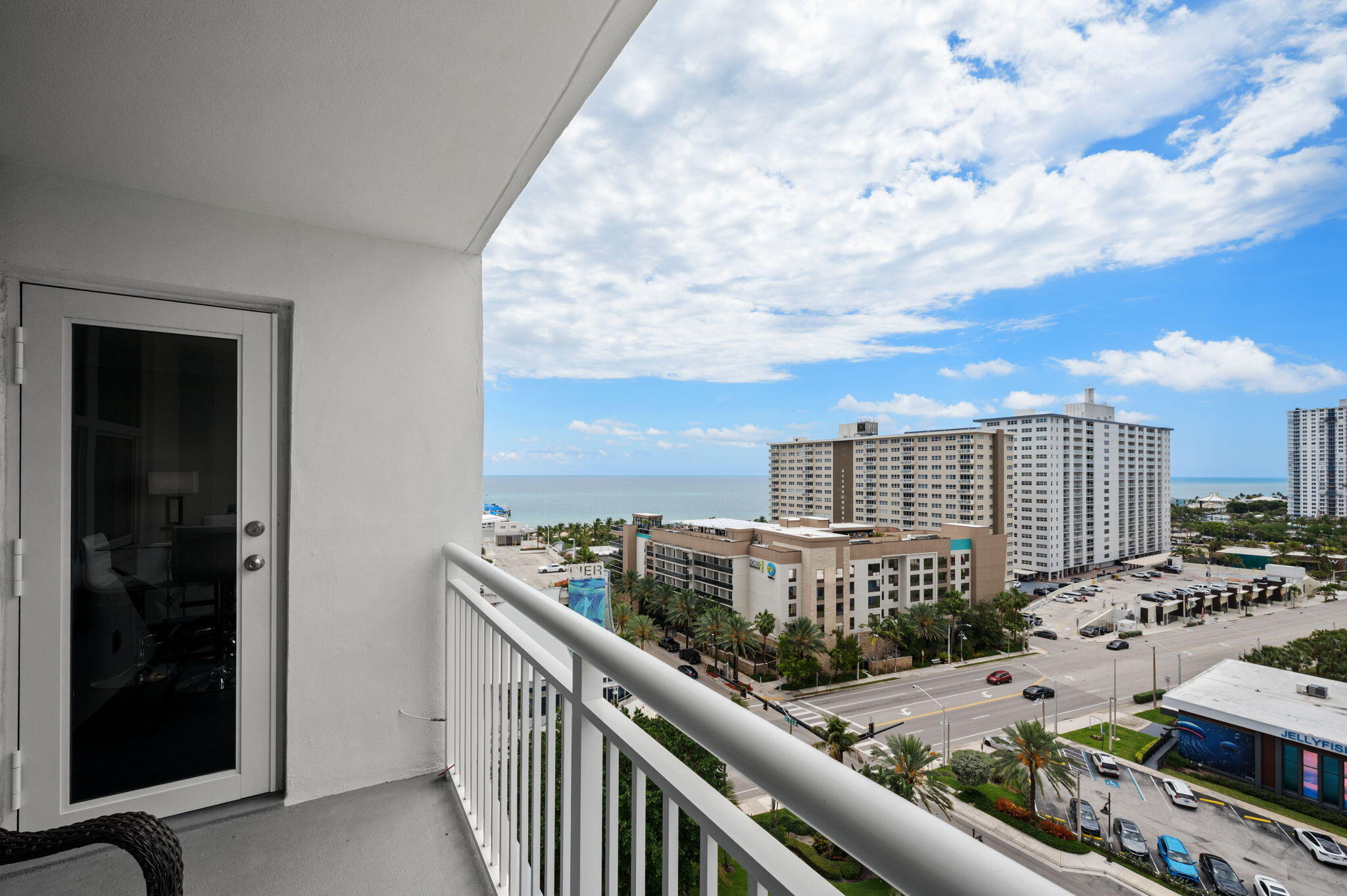 GRANADA HOUSE CONDOMINIUM - Residential