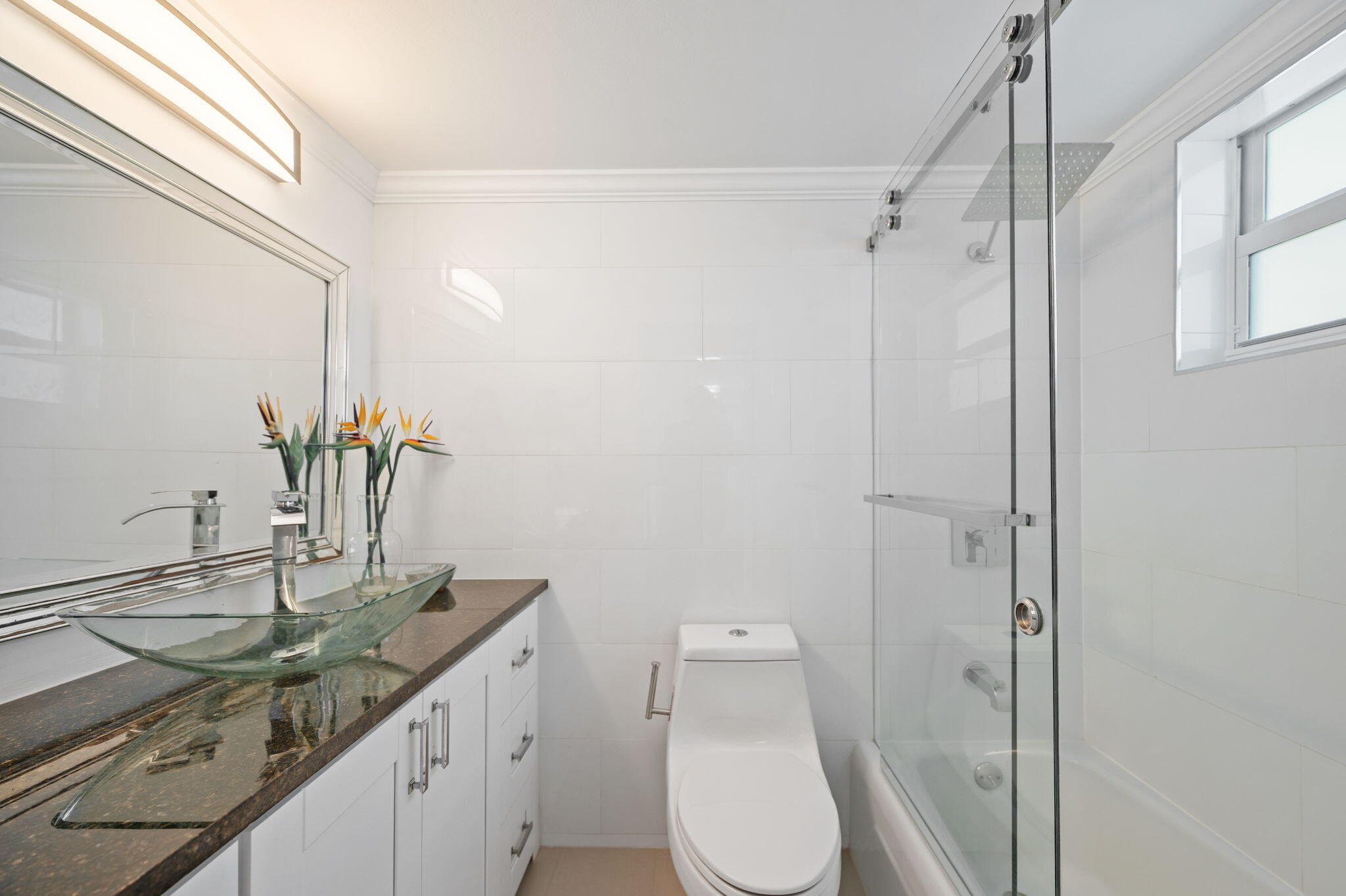 GRANADA HOUSE CONDOMINIUM - Residential