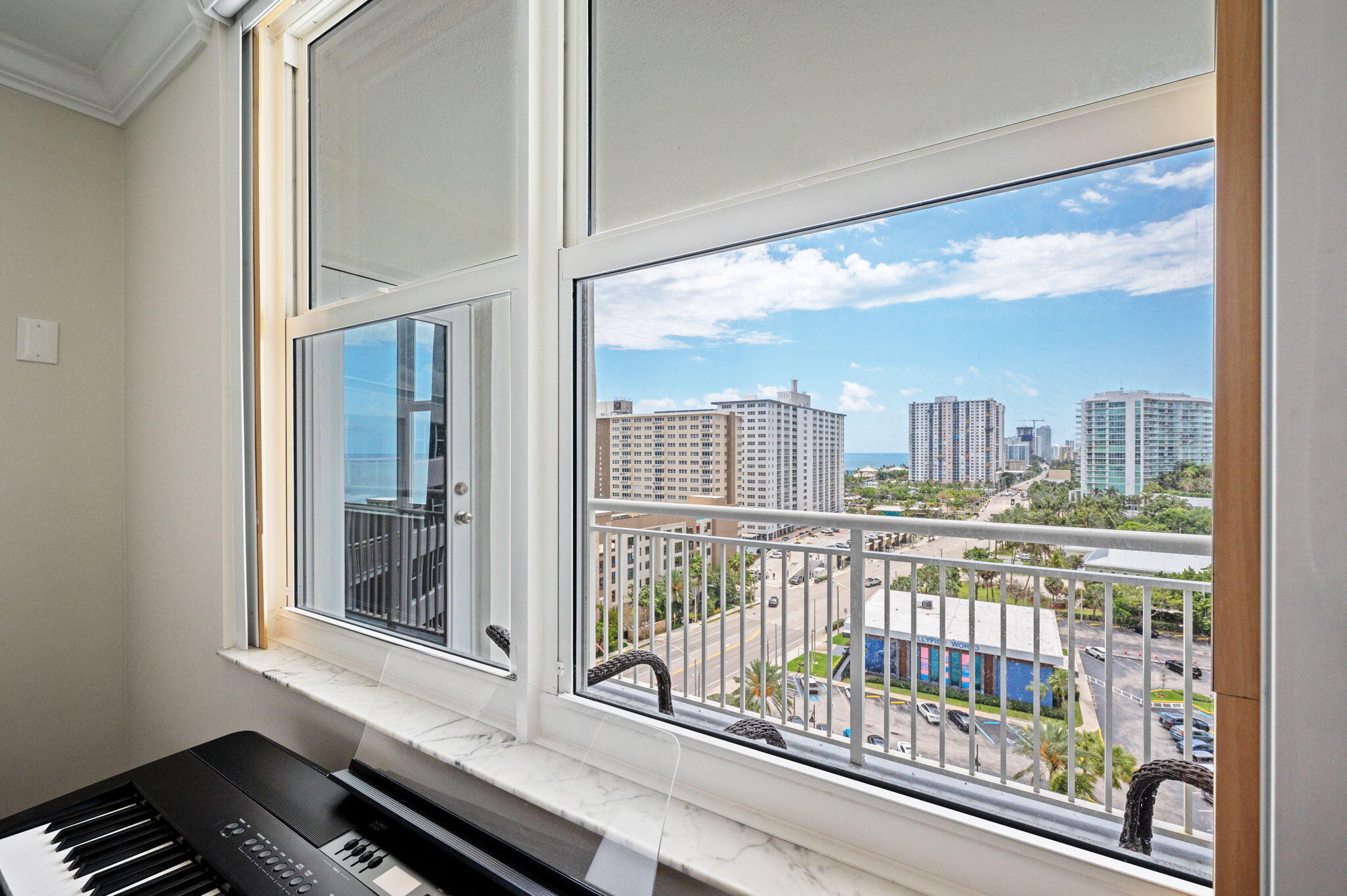 GRANADA HOUSE CONDOMINIUM - Residential