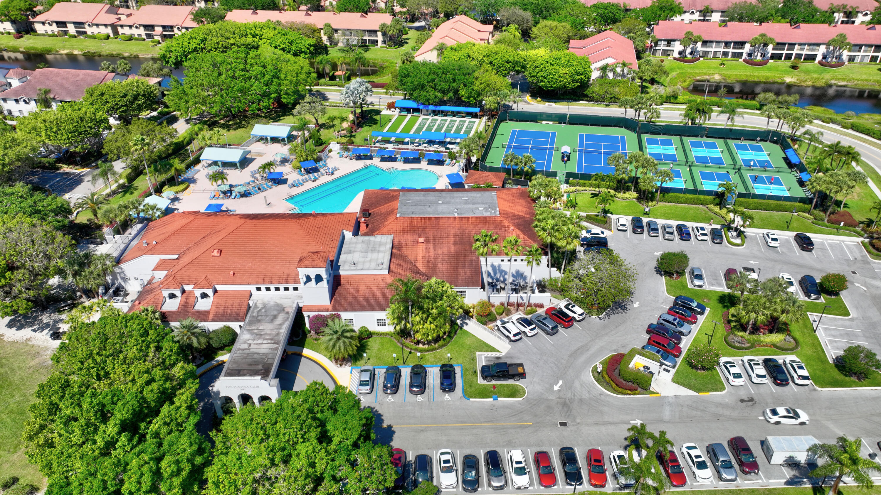 PLATINA- ALEXANDRA VILLAGE CONDO - Residential