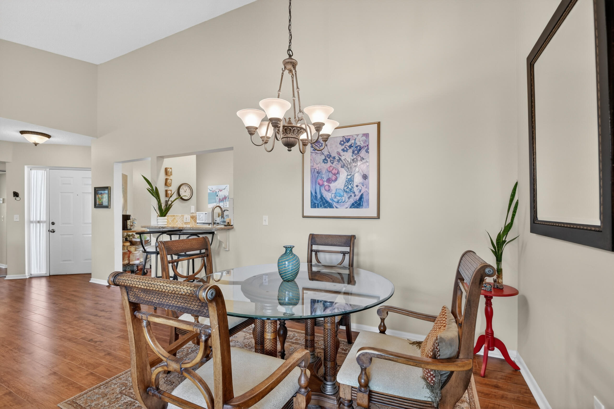 PLATINA- ALEXANDRA VILLAGE CONDO - Residential