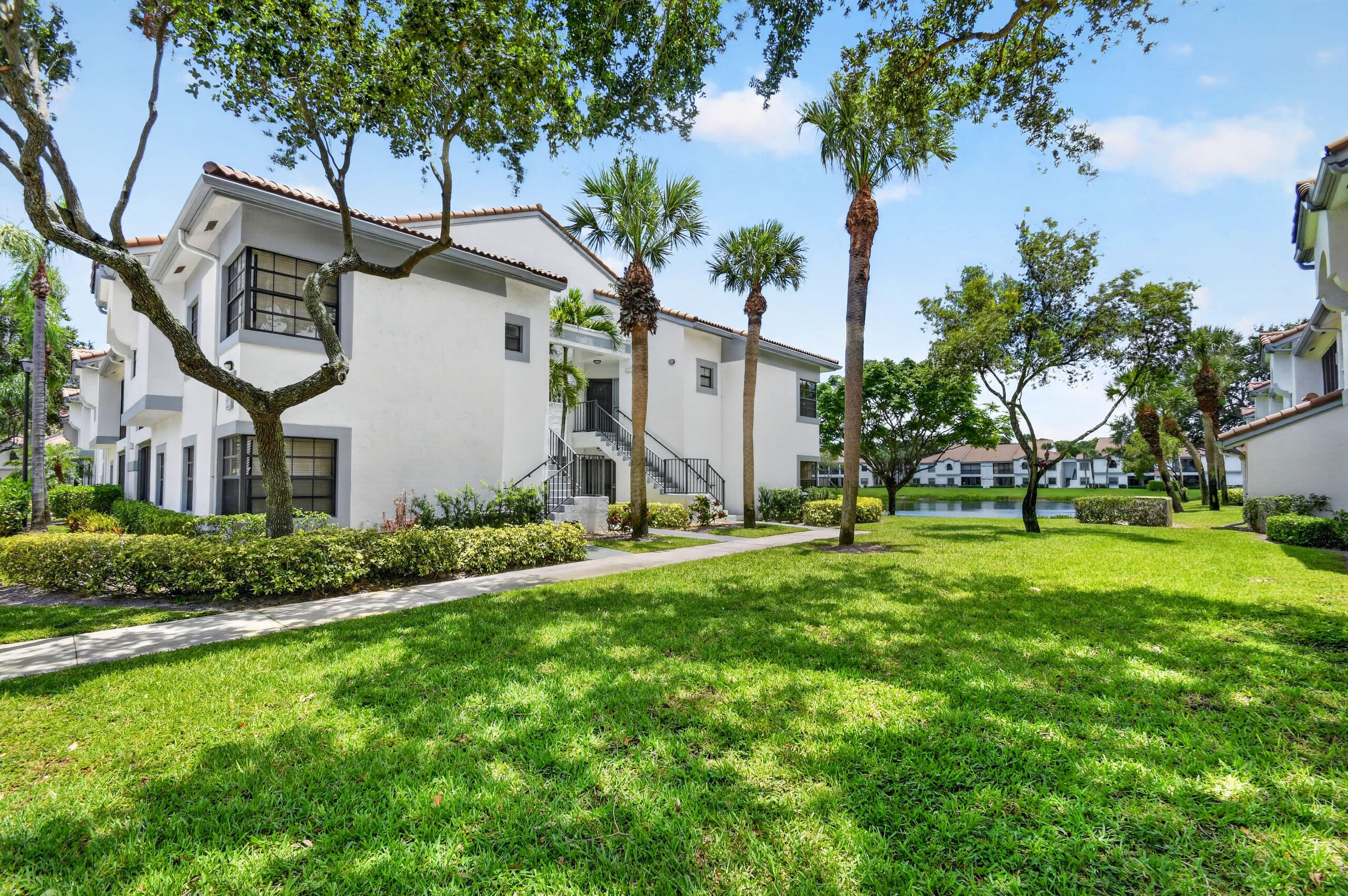 PLATINA- ALEXANDRA VILLAGE CONDO - Residential