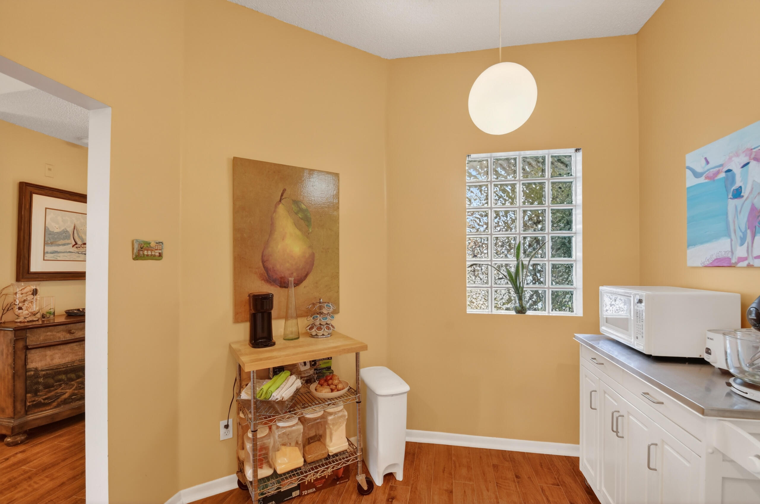 PLATINA- ALEXANDRA VILLAGE CONDO - Residential