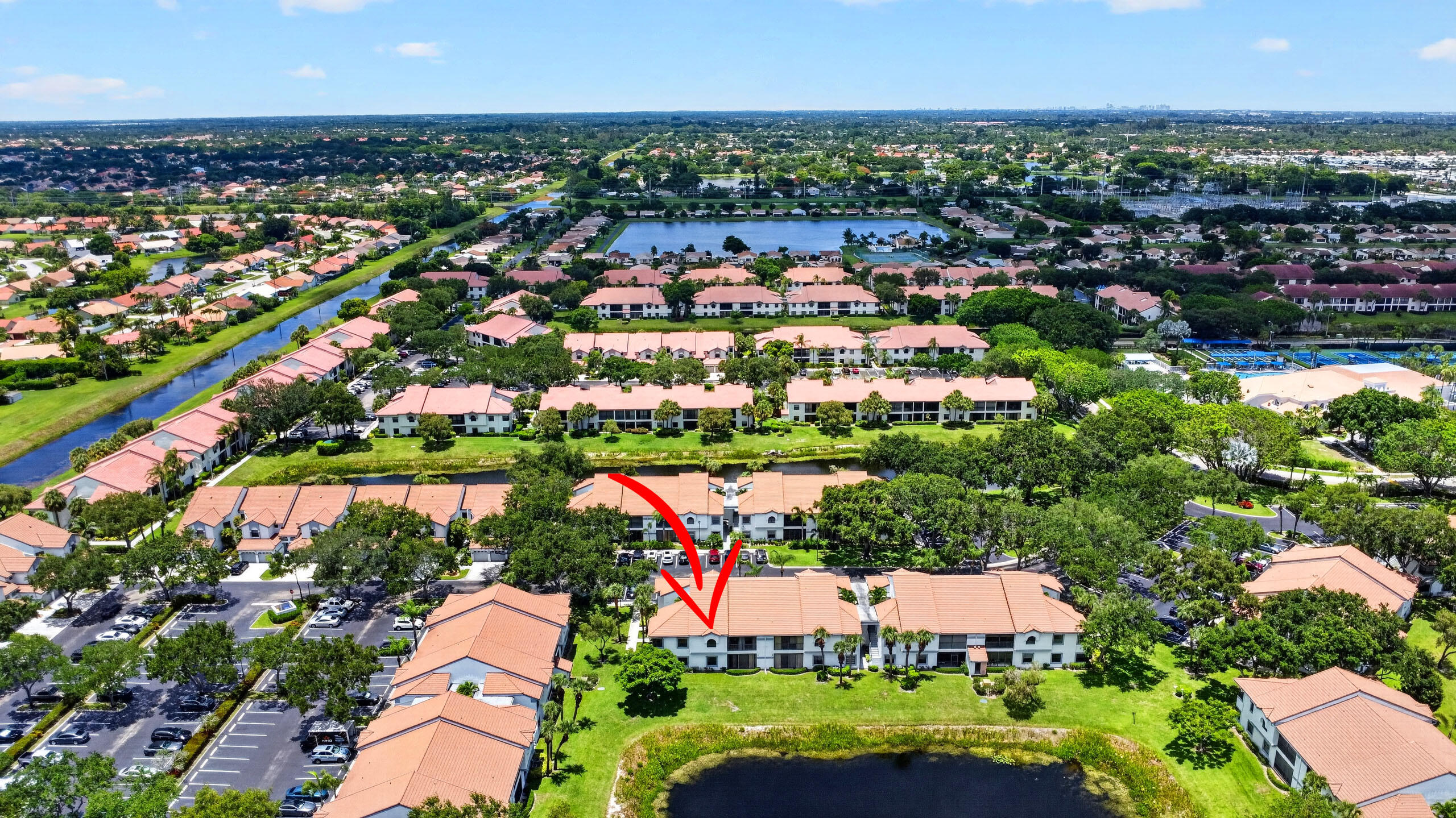 PLATINA- ALEXANDRA VILLAGE CONDO - Residential