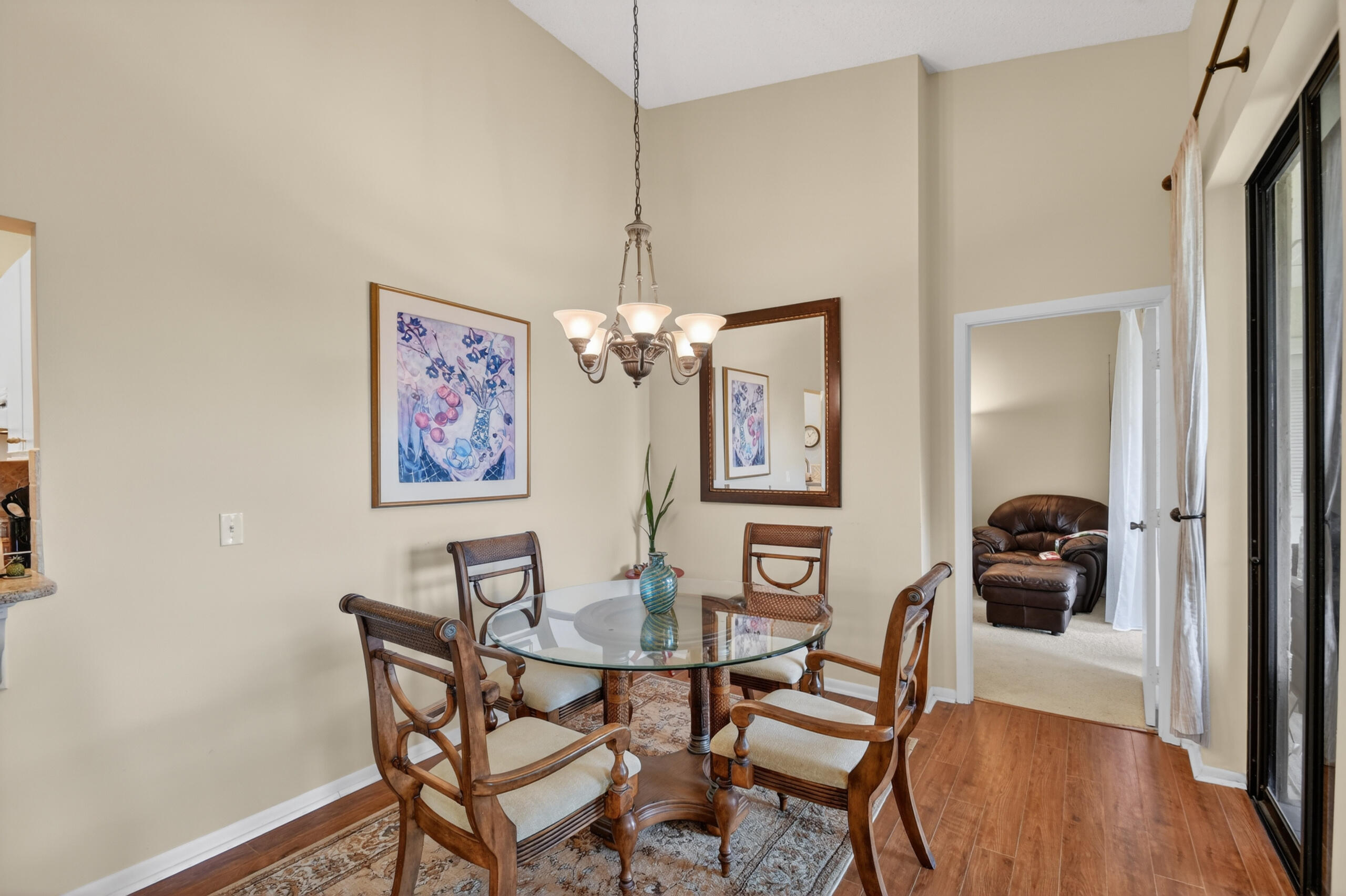 PLATINA- ALEXANDRA VILLAGE CONDO - Residential