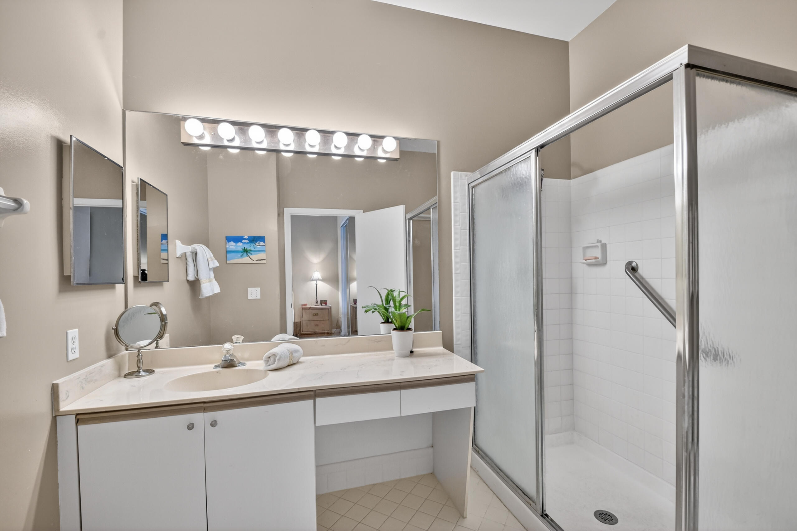 PLATINA- ALEXANDRA VILLAGE CONDO - Residential