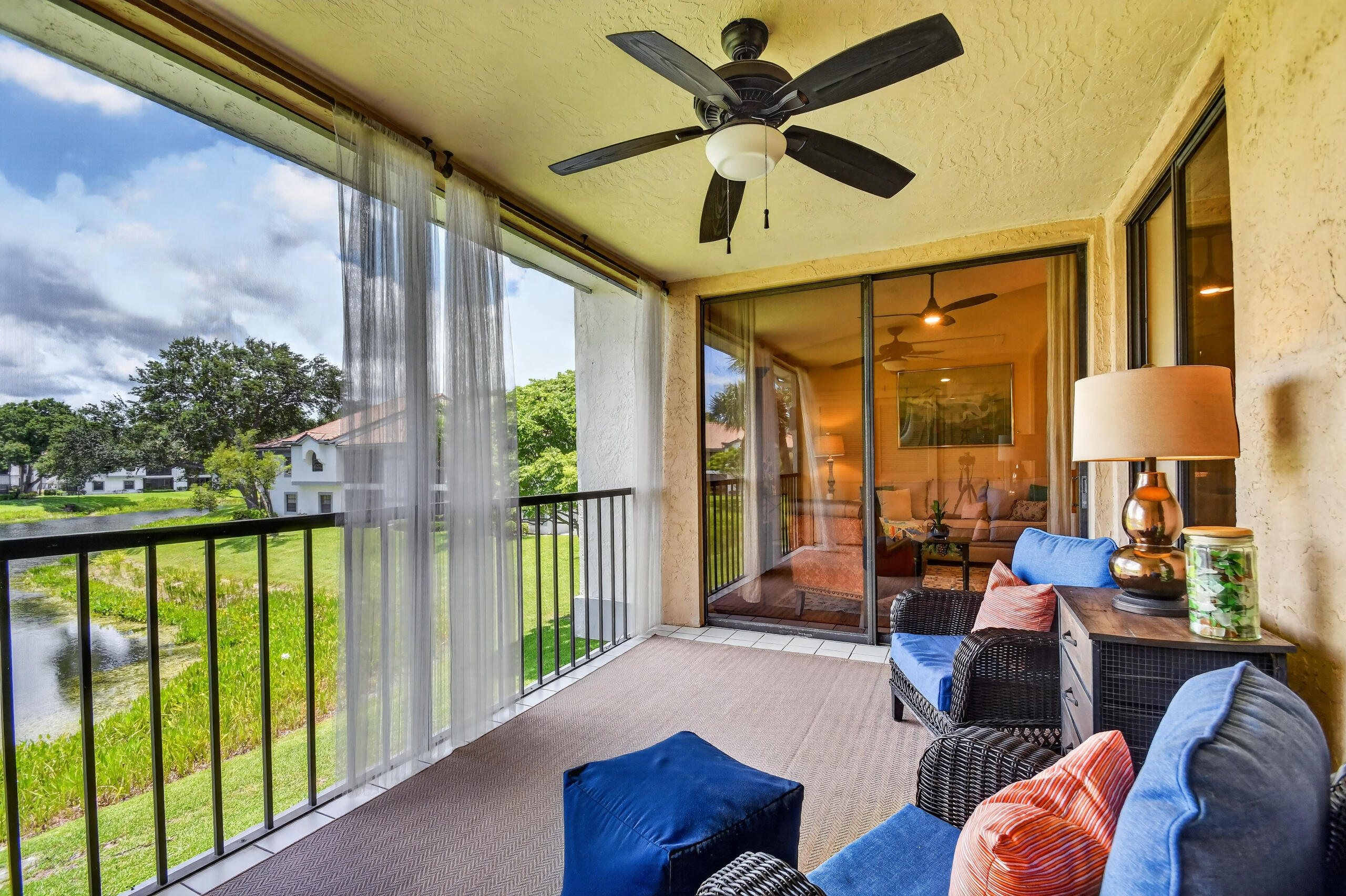 PLATINA- ALEXANDRA VILLAGE CONDO - Residential