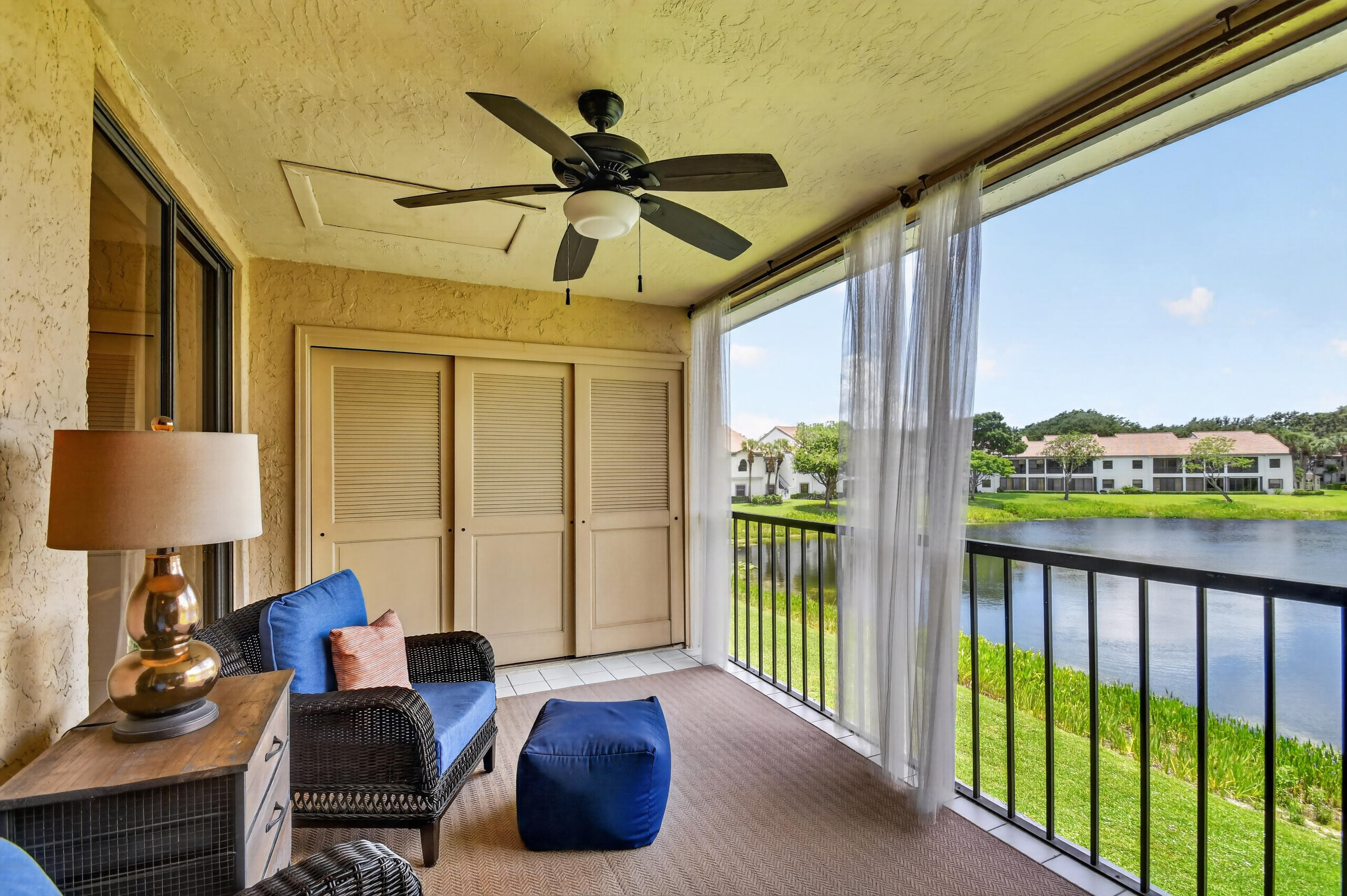 PLATINA- ALEXANDRA VILLAGE CONDO - Residential