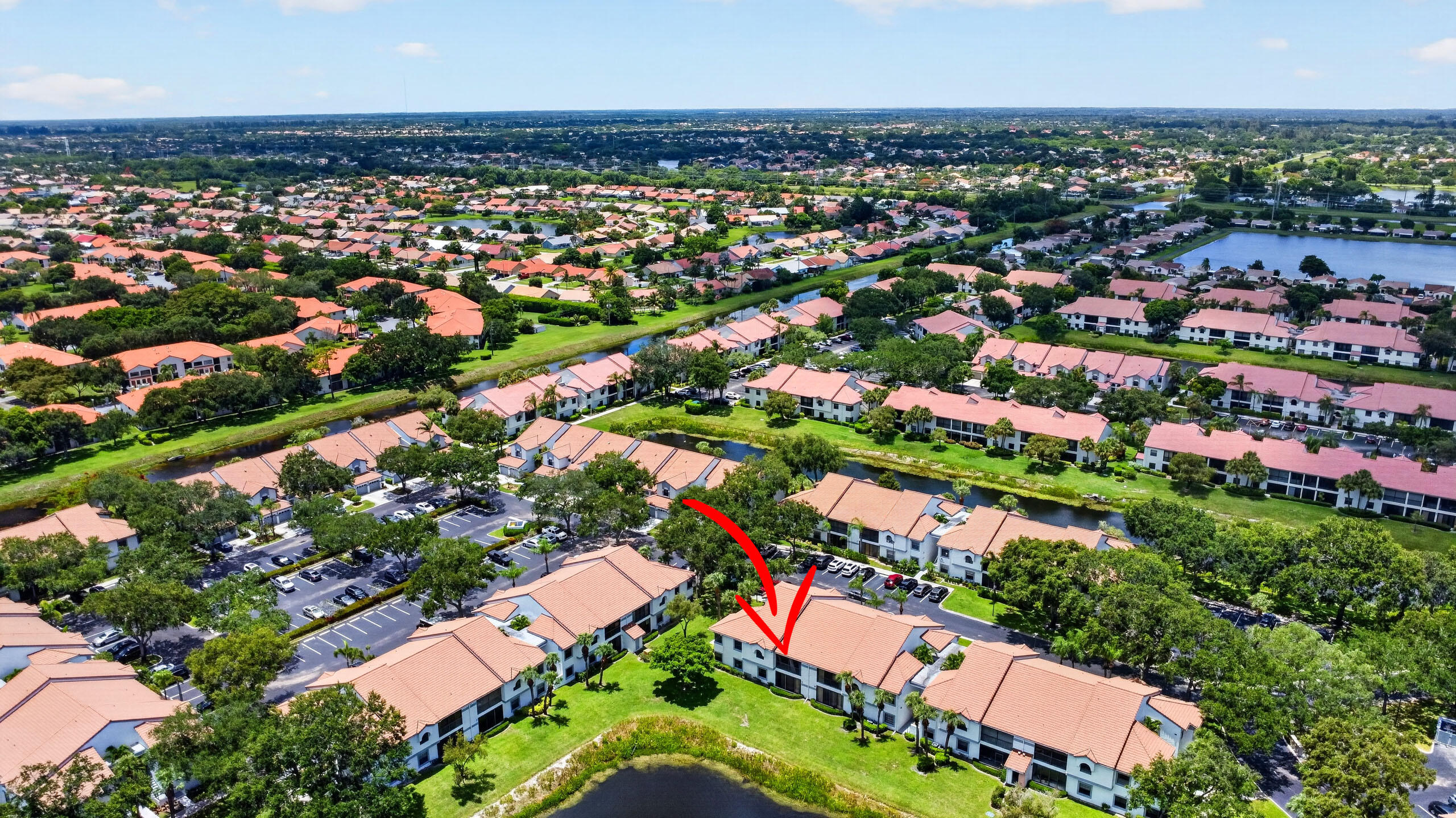 PLATINA- ALEXANDRA VILLAGE CONDO - Residential