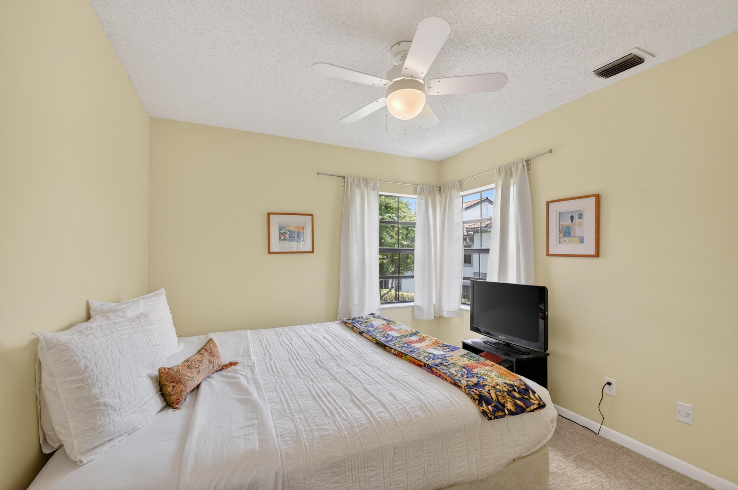 PLATINA- ALEXANDRA VILLAGE CONDO - Residential