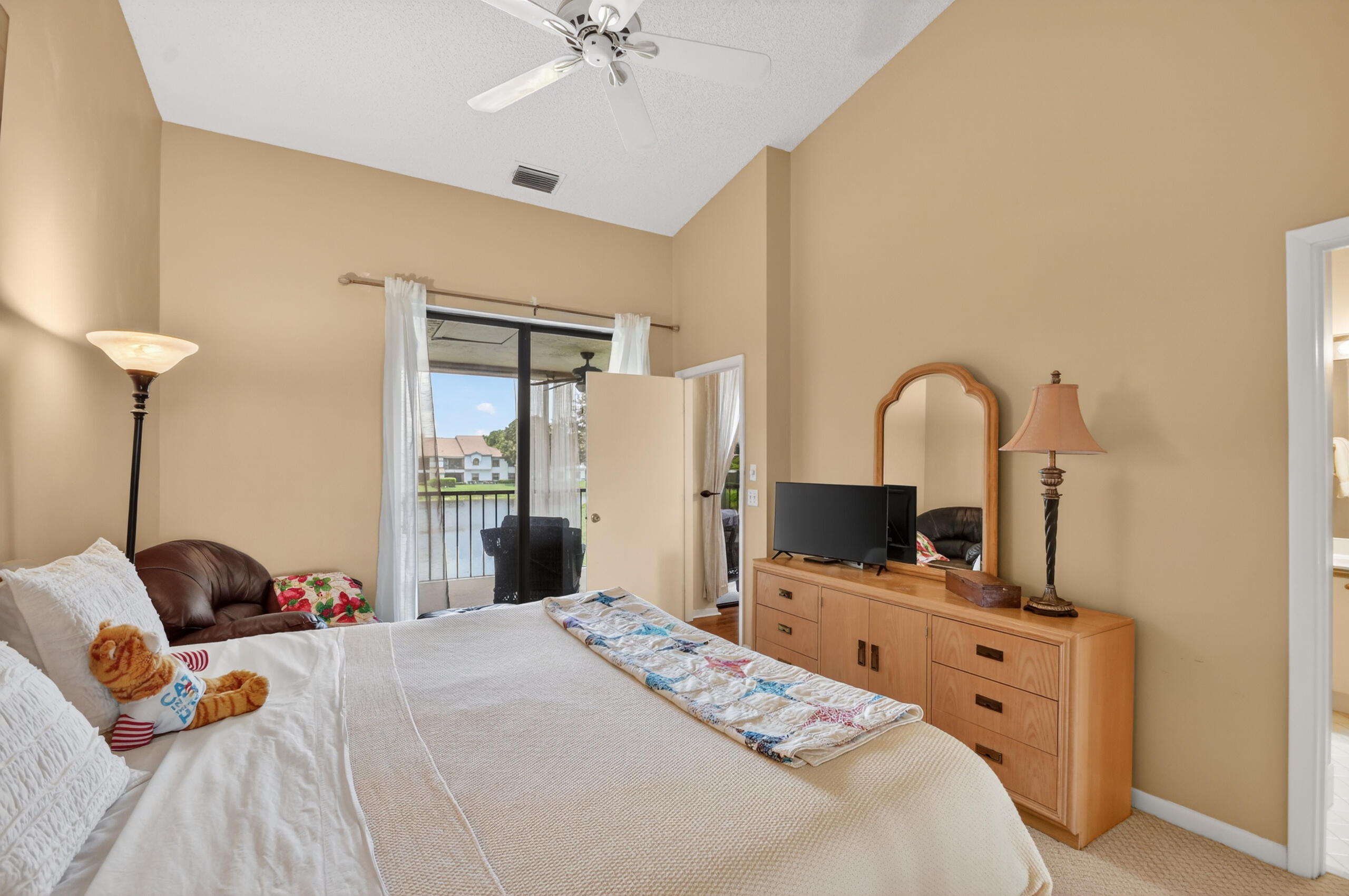 PLATINA- ALEXANDRA VILLAGE CONDO - Residential