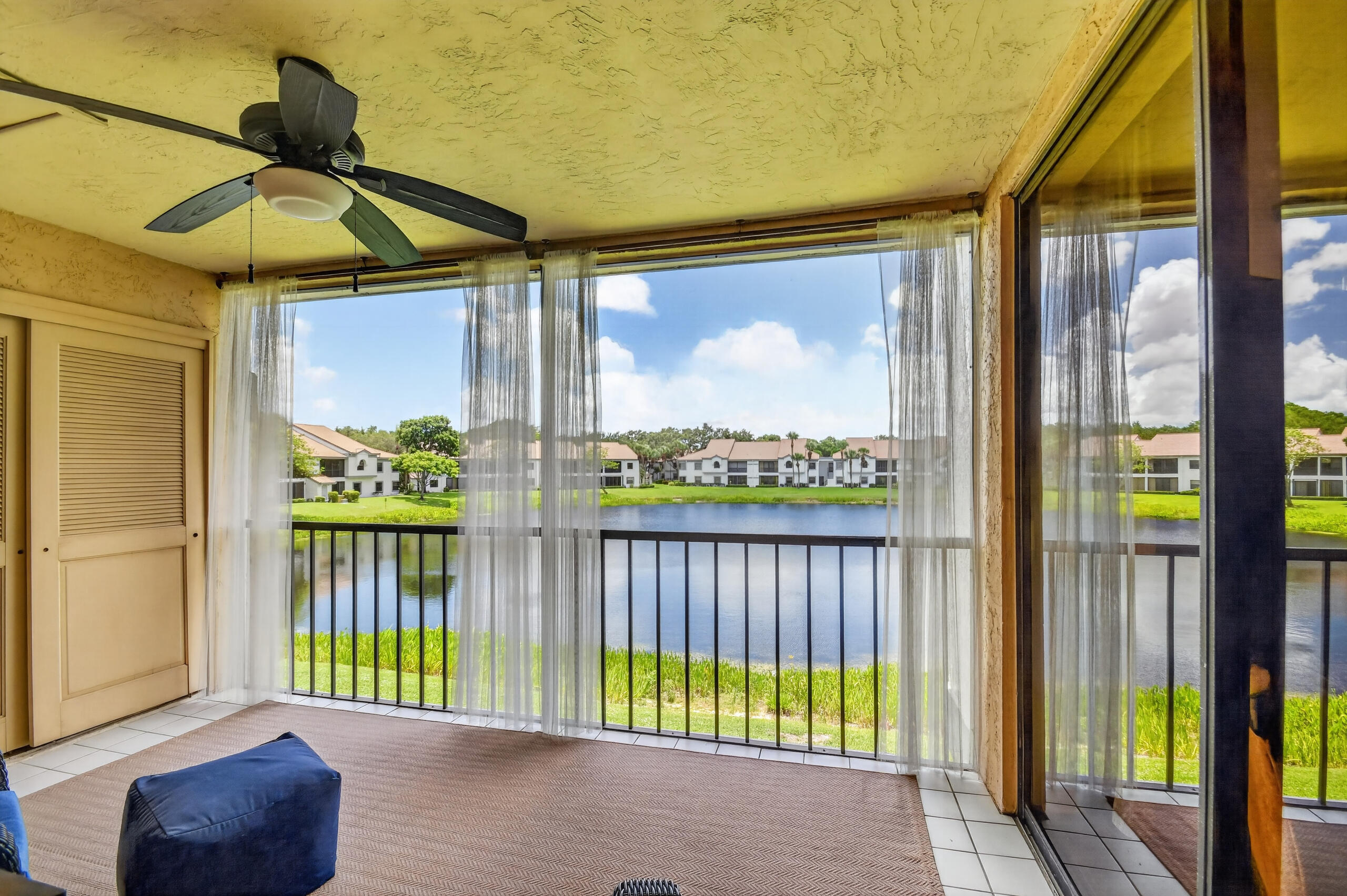PLATINA- ALEXANDRA VILLAGE CONDO - Residential