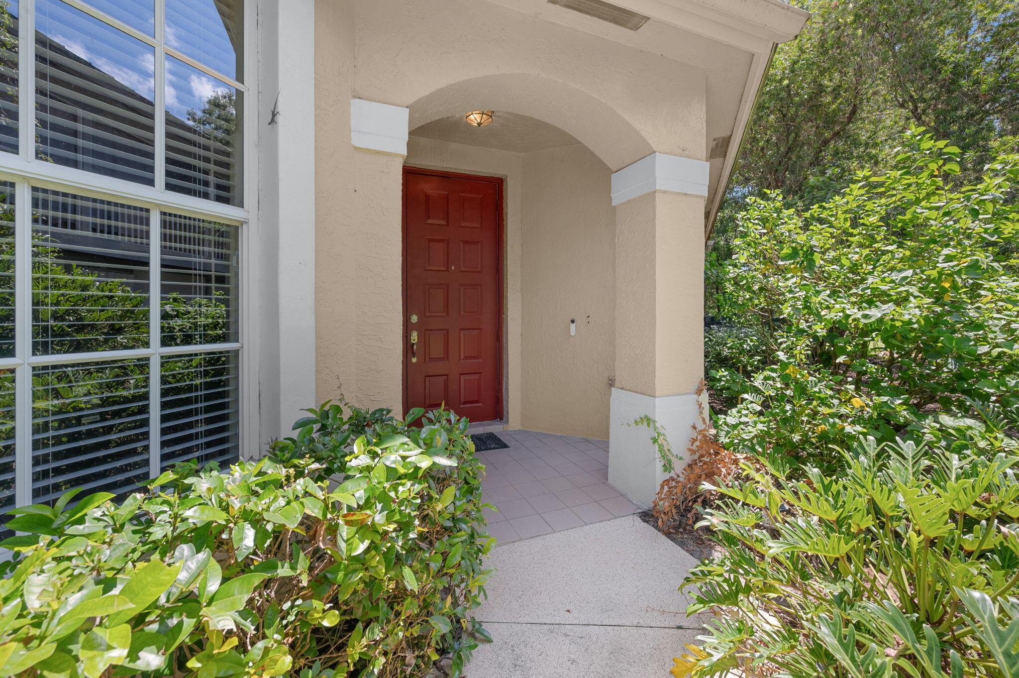 REPLAT OF HAWK'S VIEW AT THE RESERVE - Residential Lease