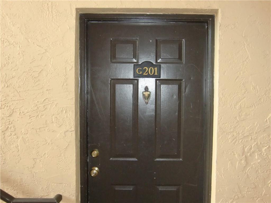 WINDWARD LAKES CONDO - Residential