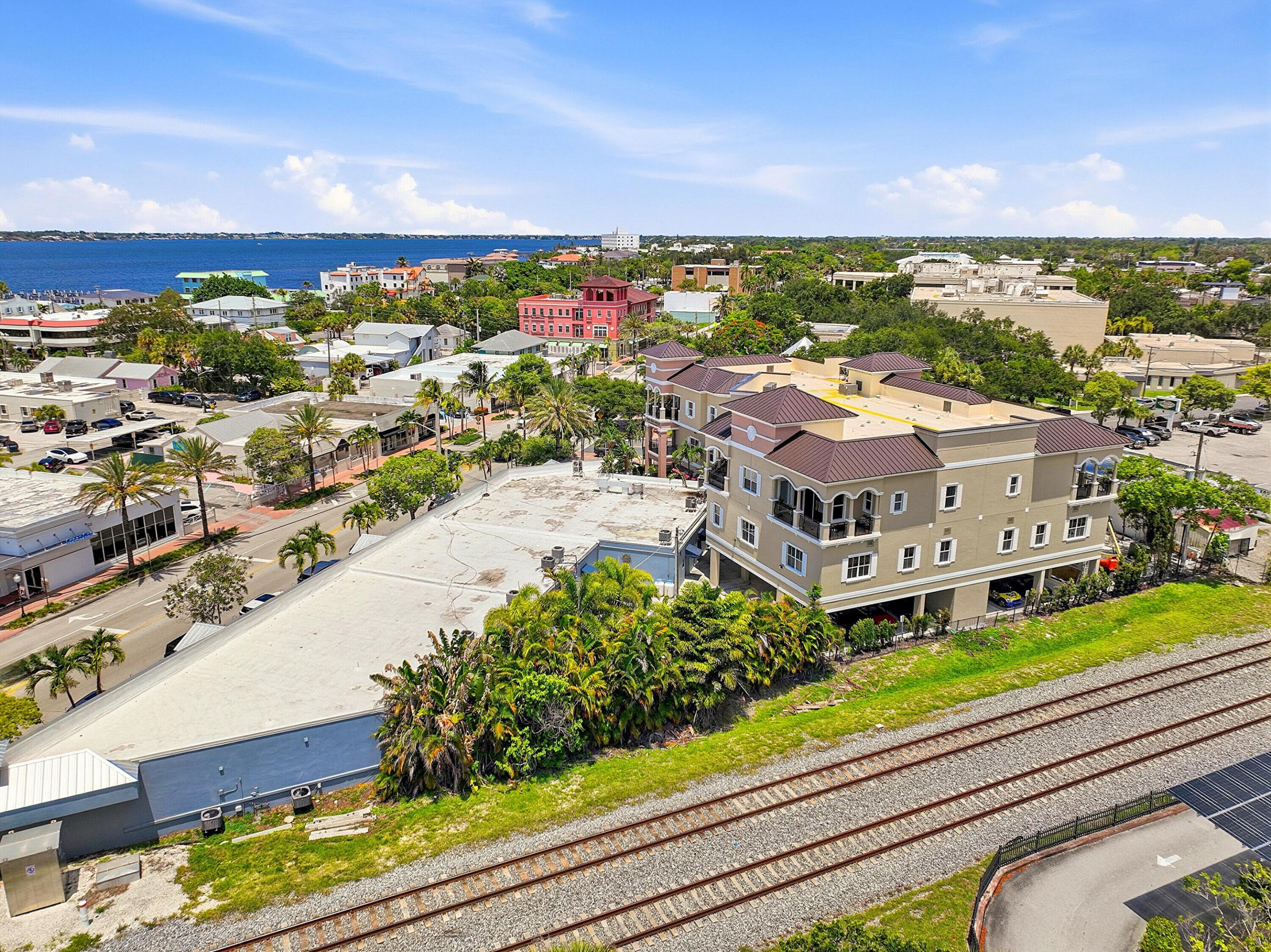 Esplanade/Downtown Stuart - Residential