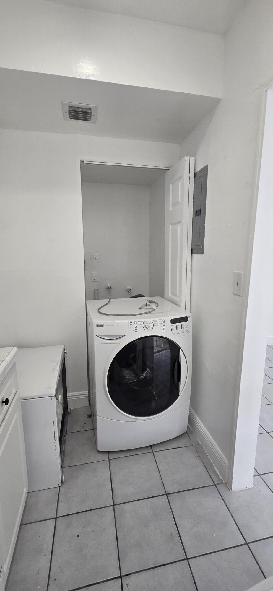 CENTURY GARDEN CONDO - Residential Lease