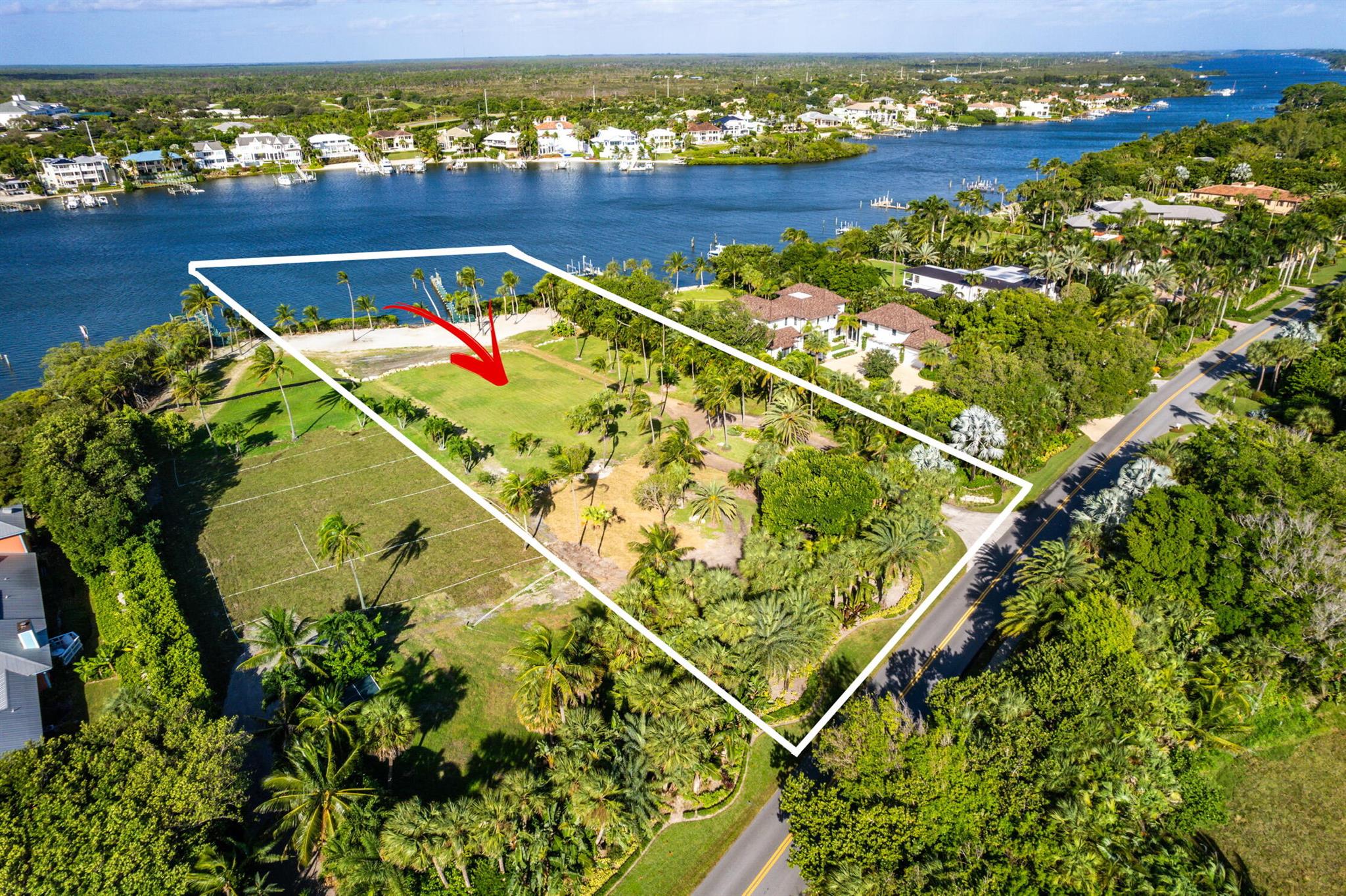 135740 Jupiter Island - Intracoastal Blow Rocks - Land