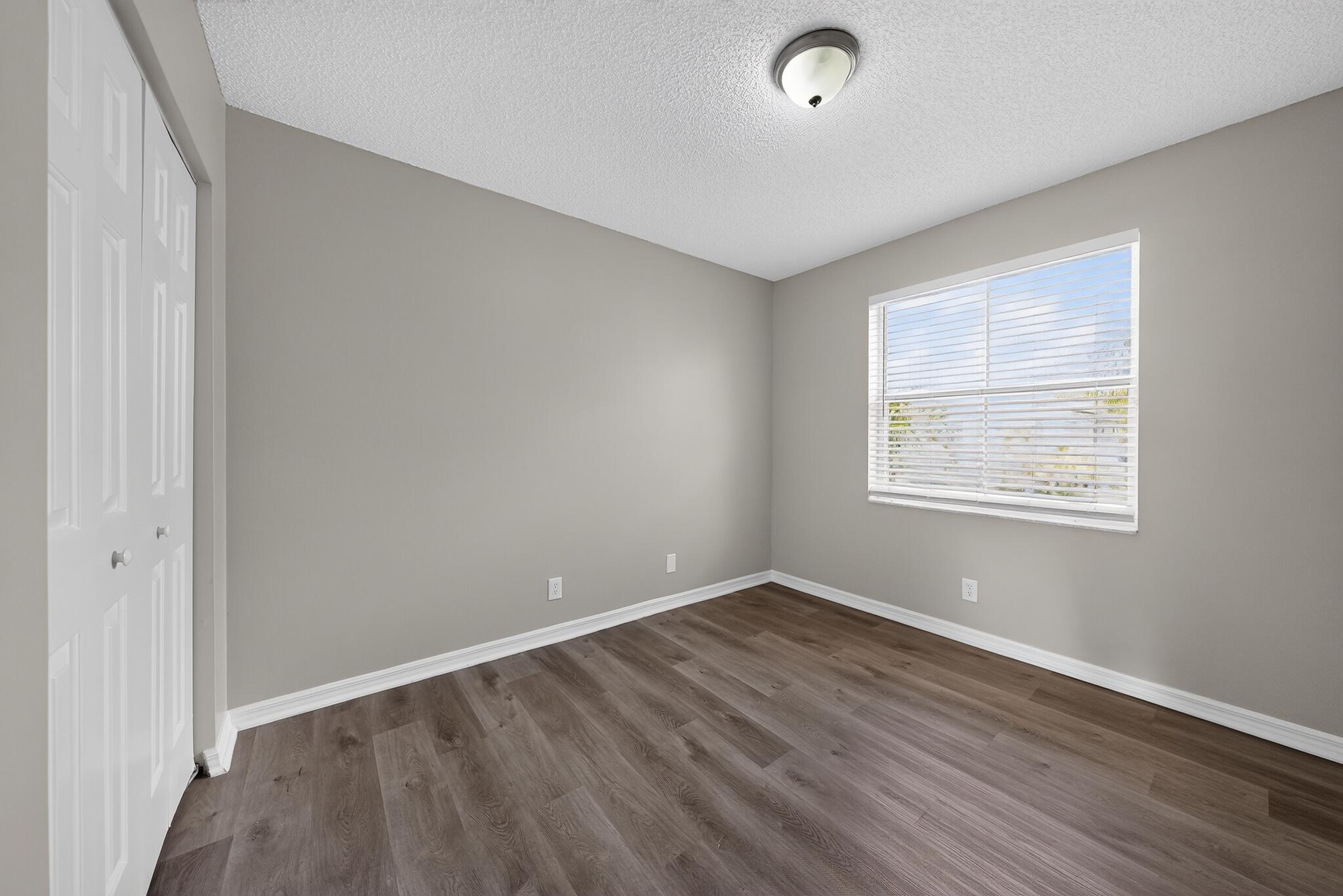 MAPLE RIDGE - Residential