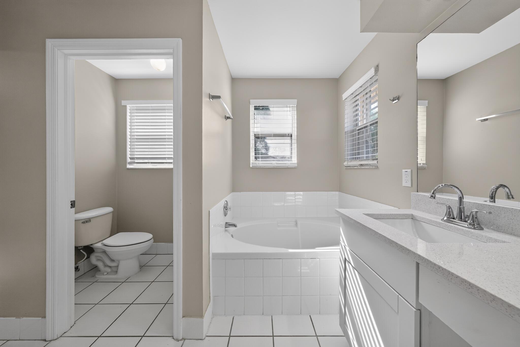 MAPLE RIDGE - Residential