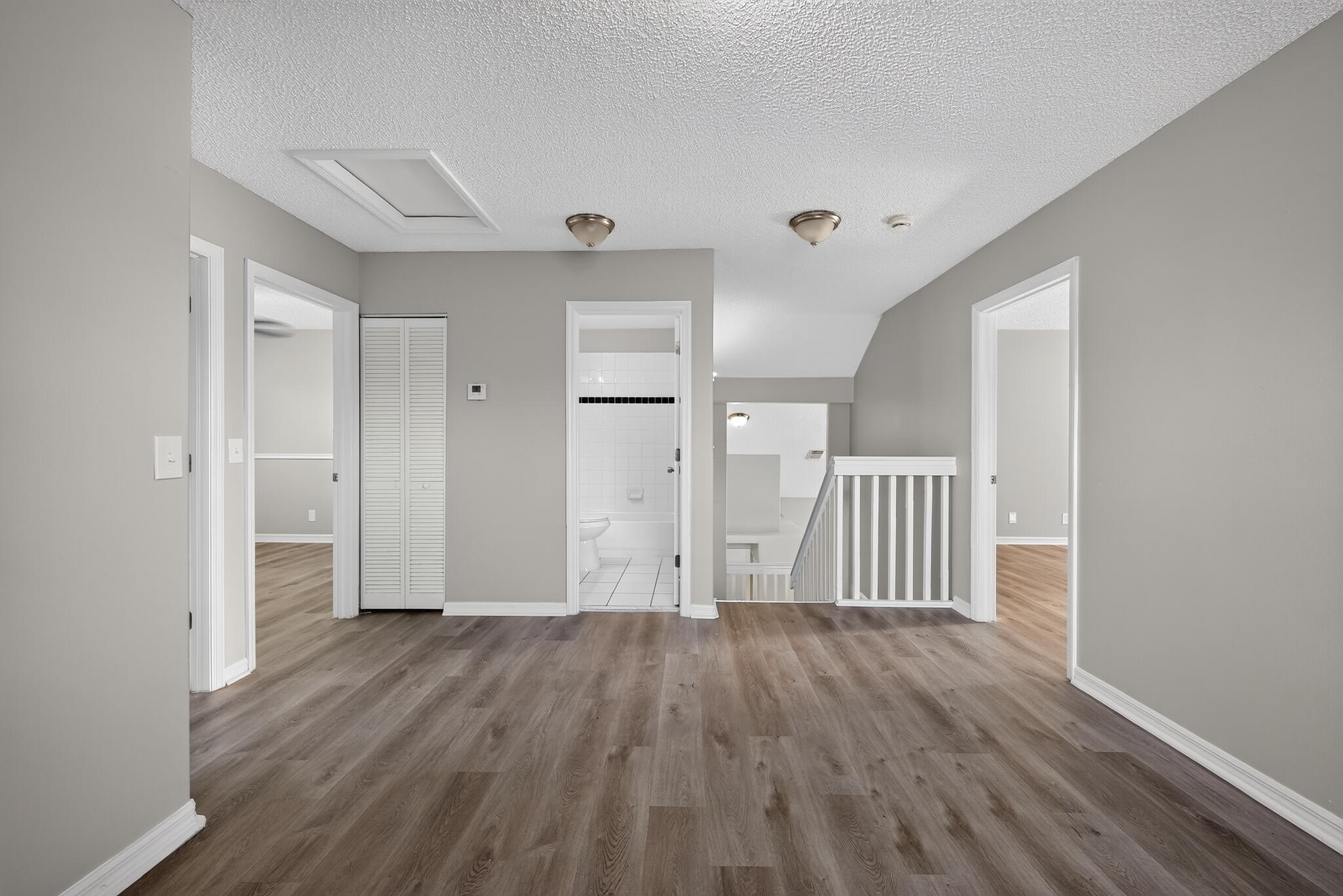MAPLE RIDGE - Residential