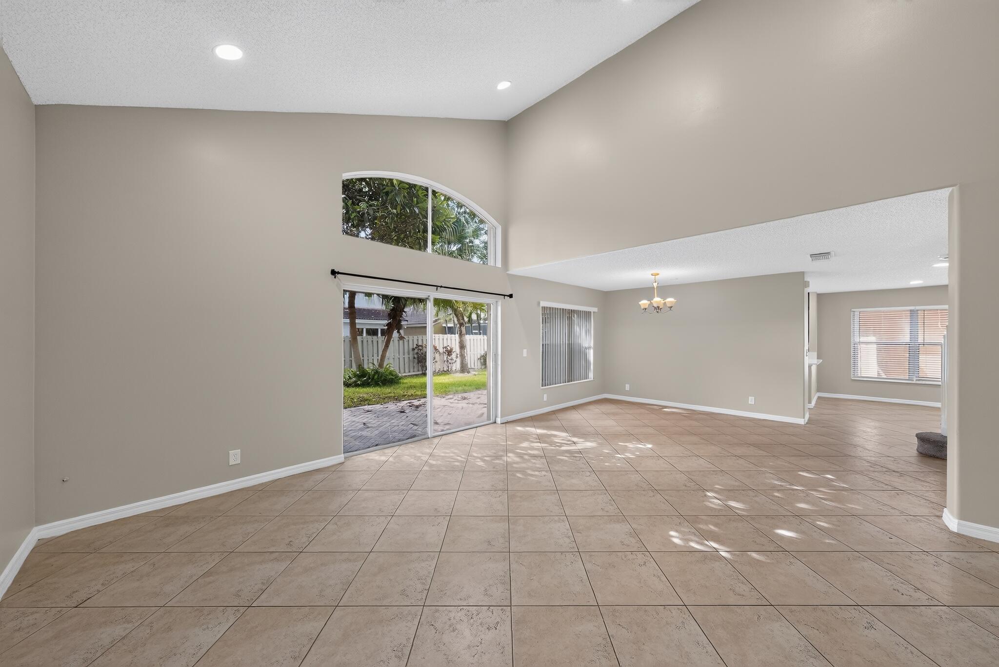 MAPLE RIDGE - Residential