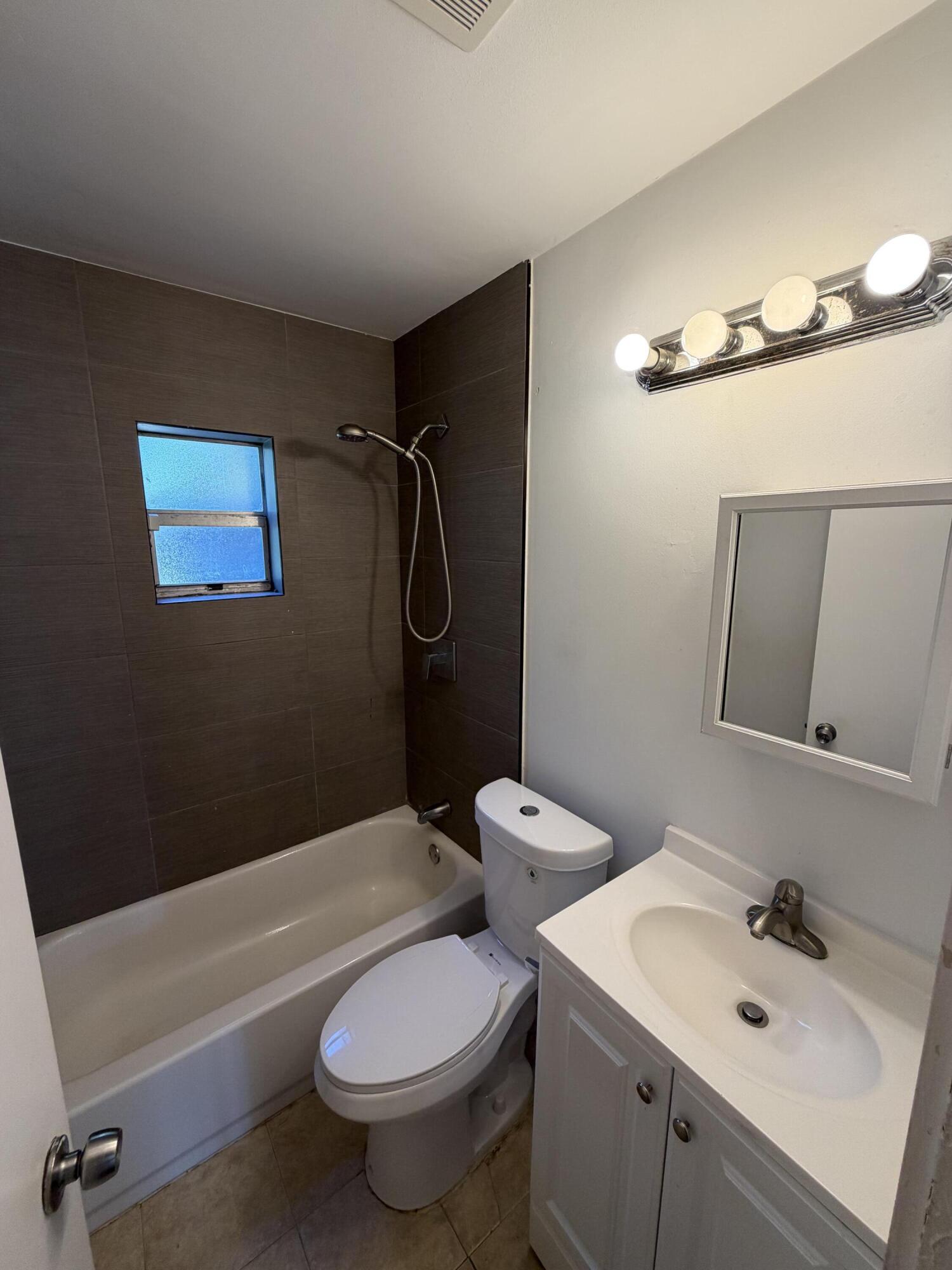 PLAYLAND ISLES - Residential Lease