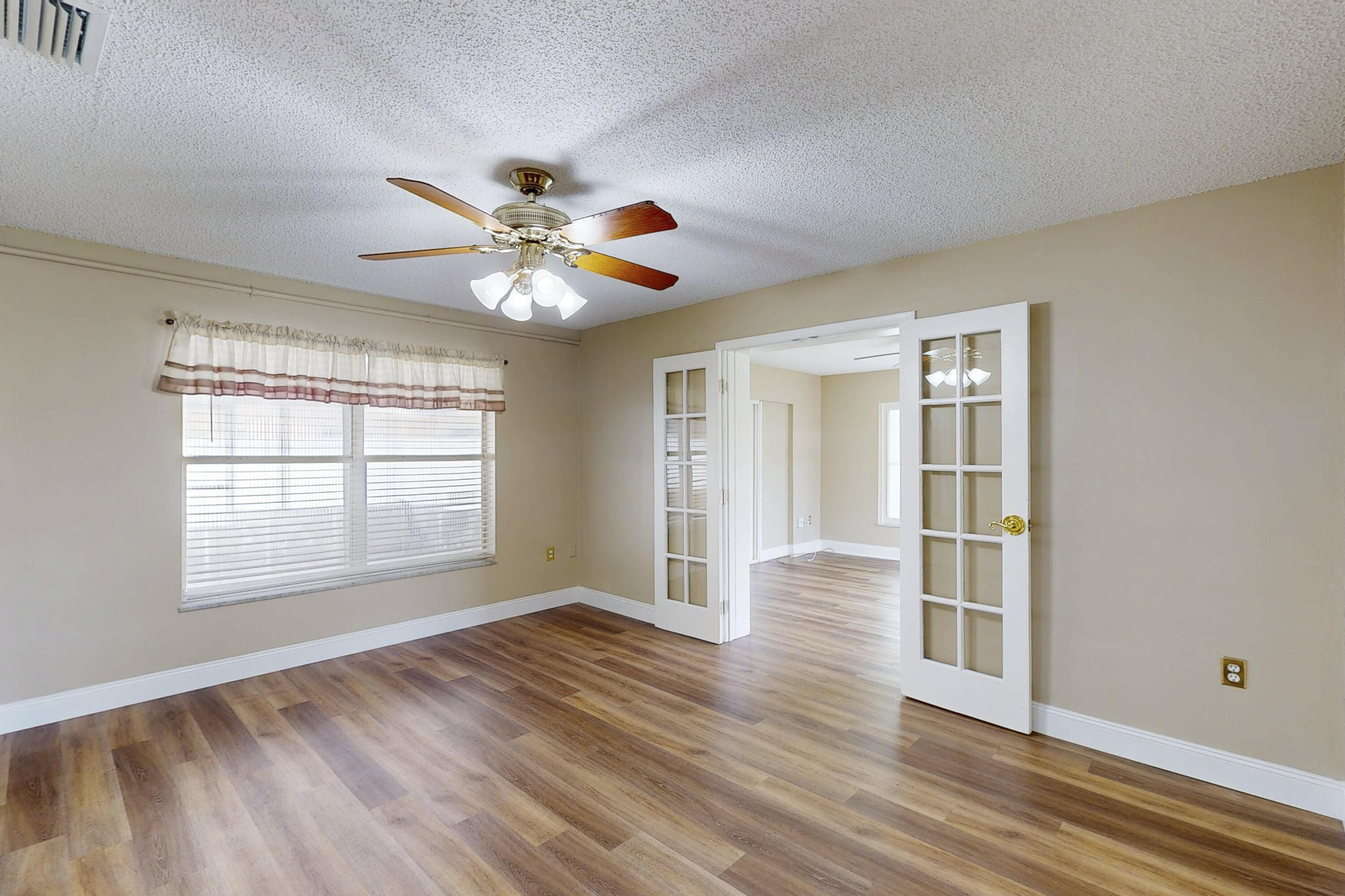 RIVER PARK UNIT 2 - Residential