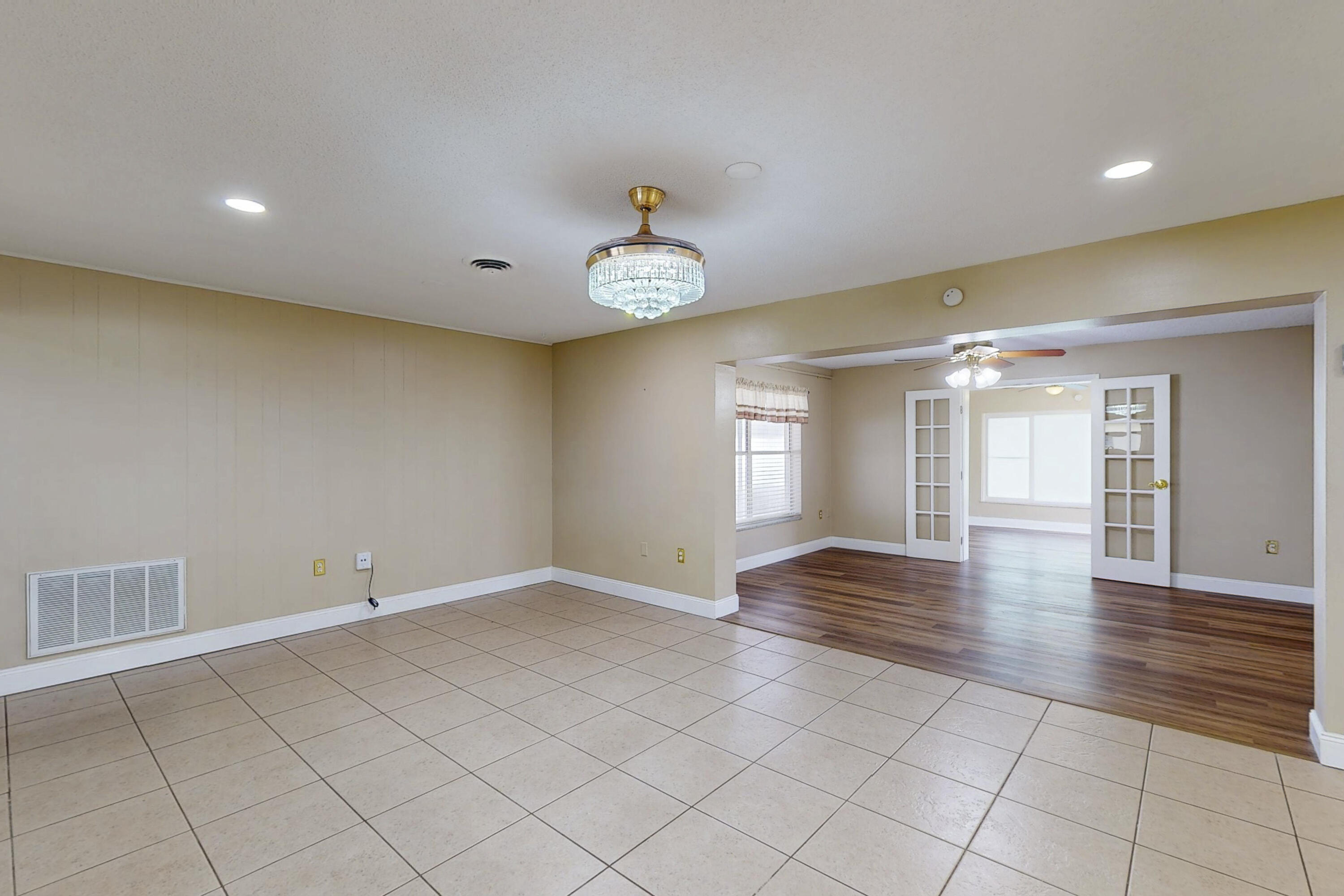 RIVER PARK UNIT 2 - Residential