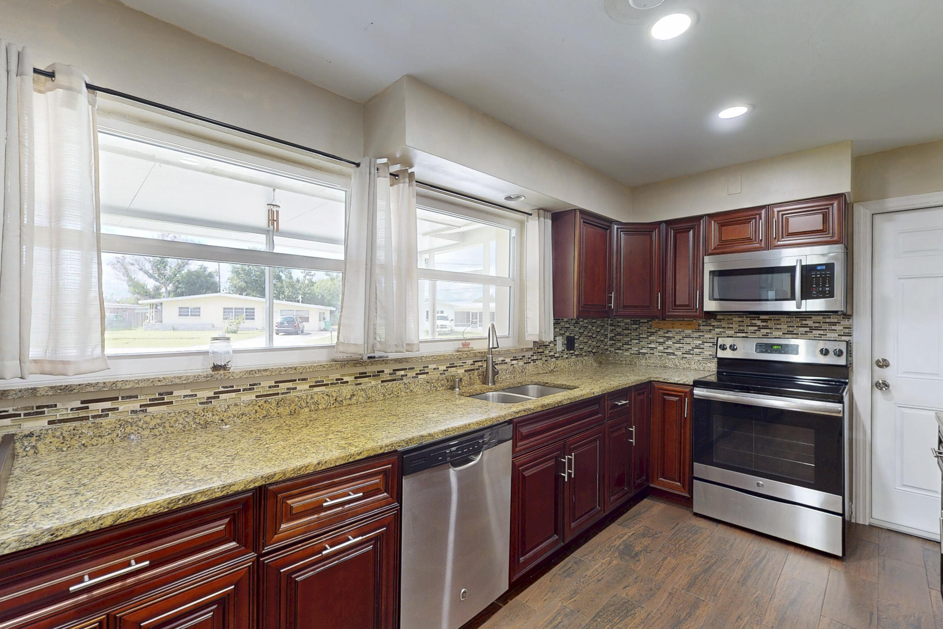 RIVER PARK UNIT 2 - Residential