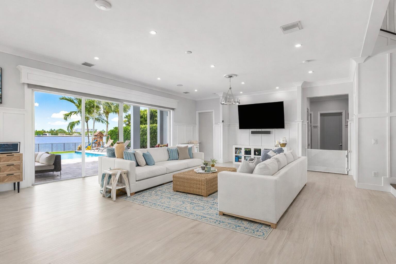COLLEGE PARK - Residential
