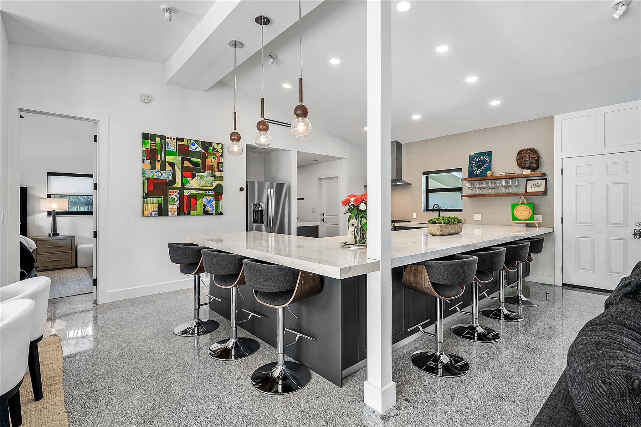 Riviera 6-17 B - Residential