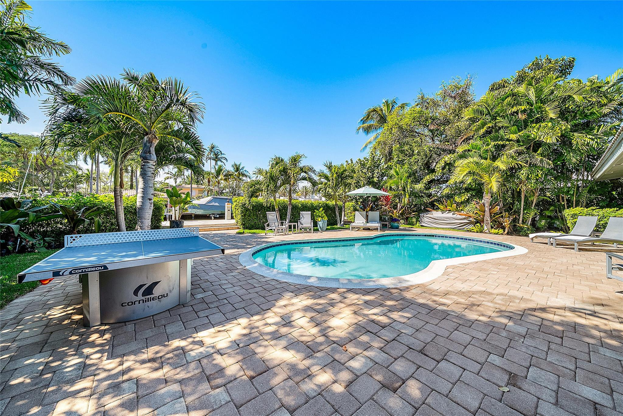 Riviera 6-17 B - Residential
