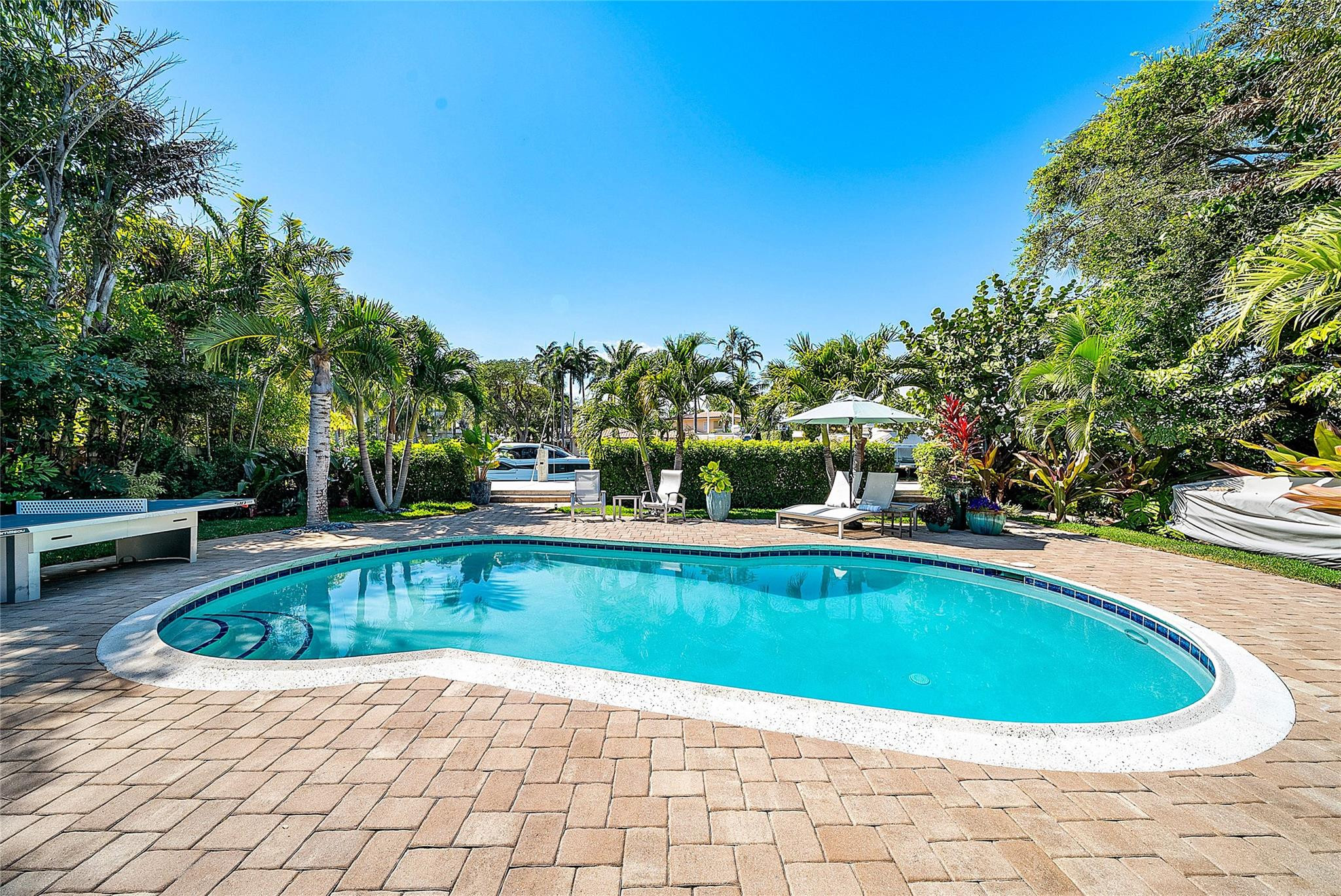 Riviera 6-17 B - Residential