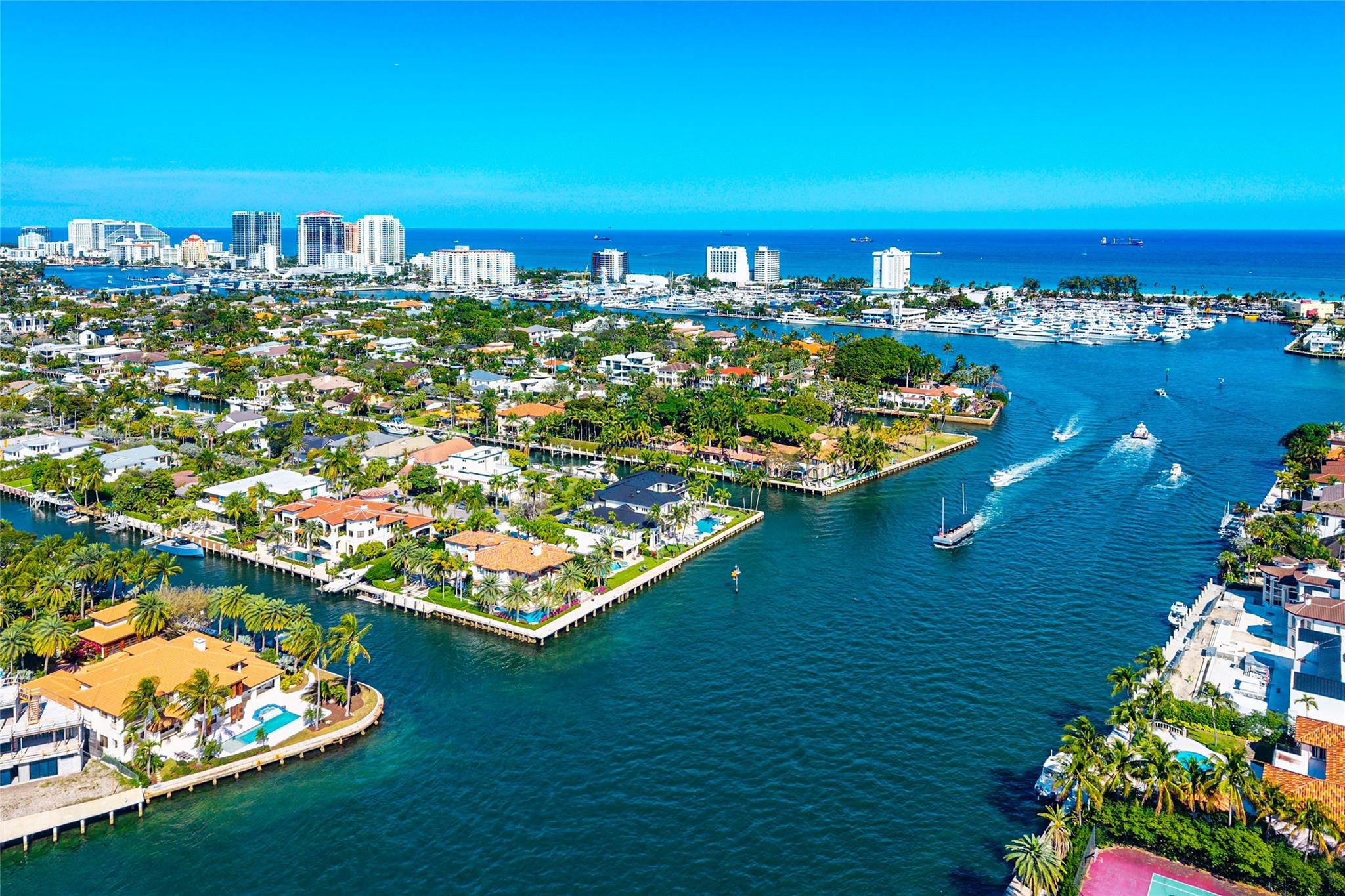 Riviera 6-17 B - Residential