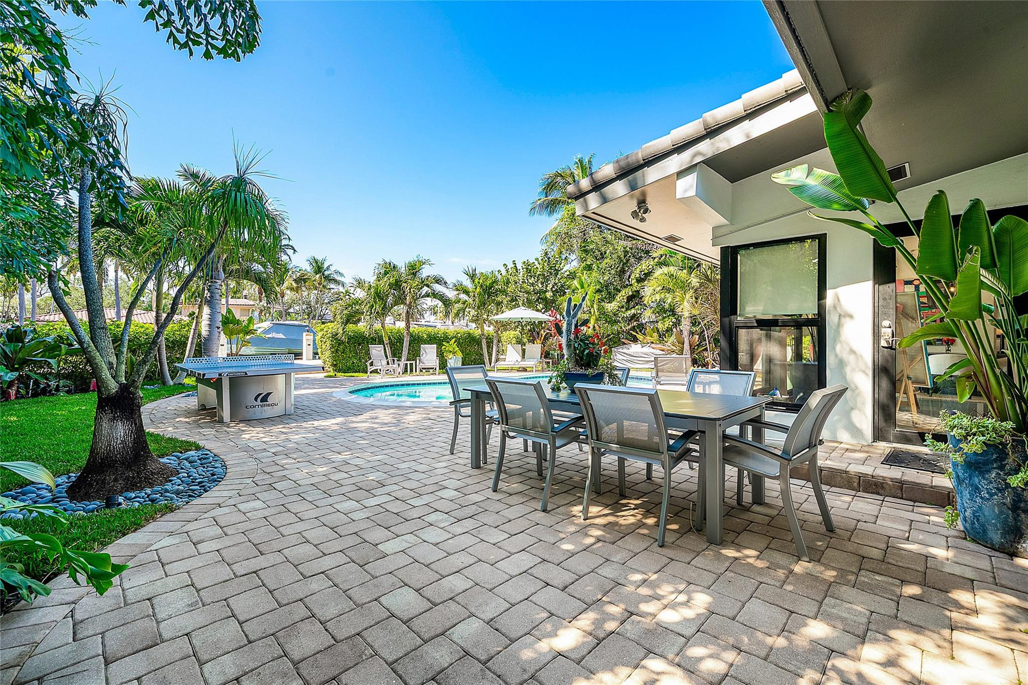 Riviera 6-17 B - Residential