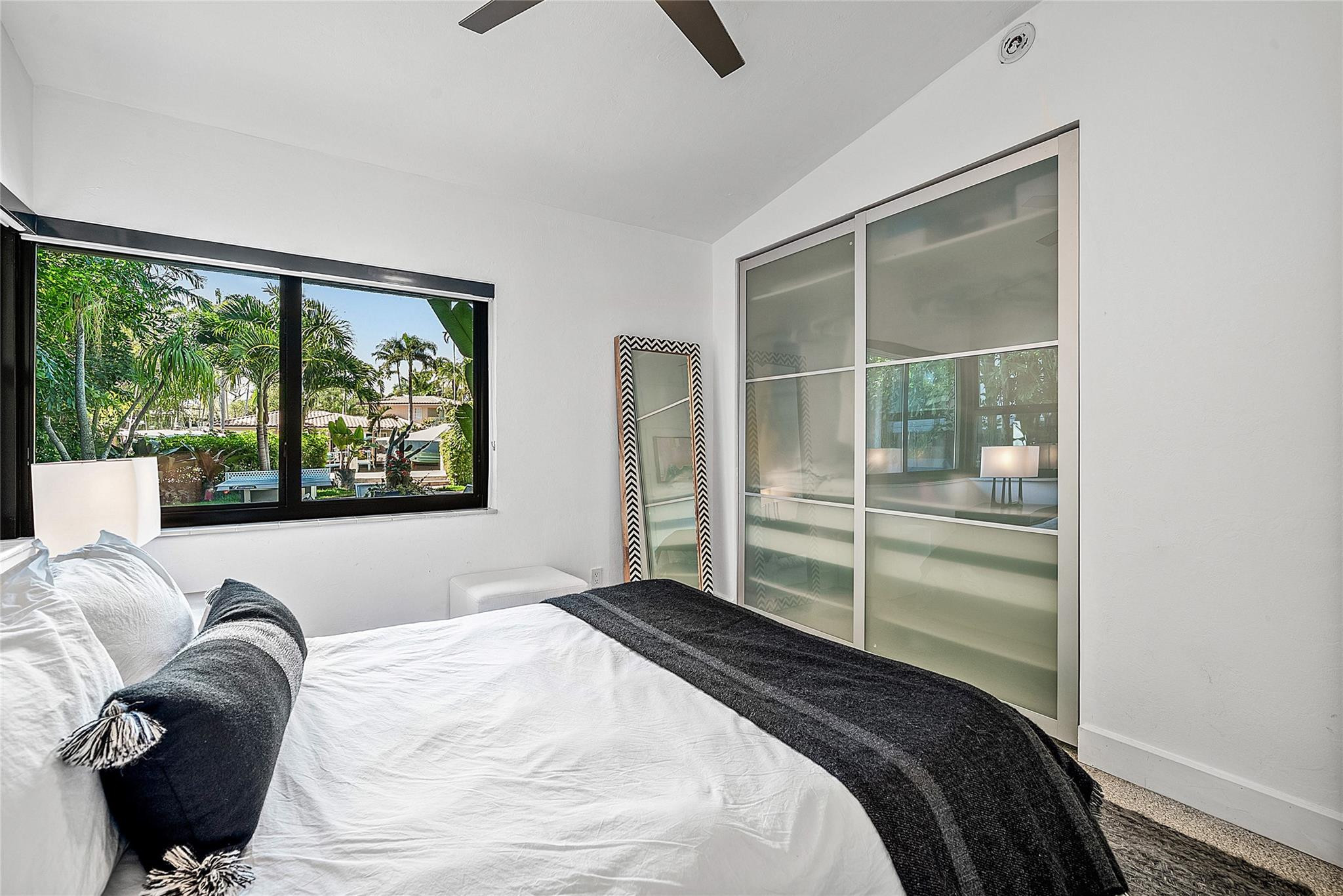 Riviera 6-17 B - Residential