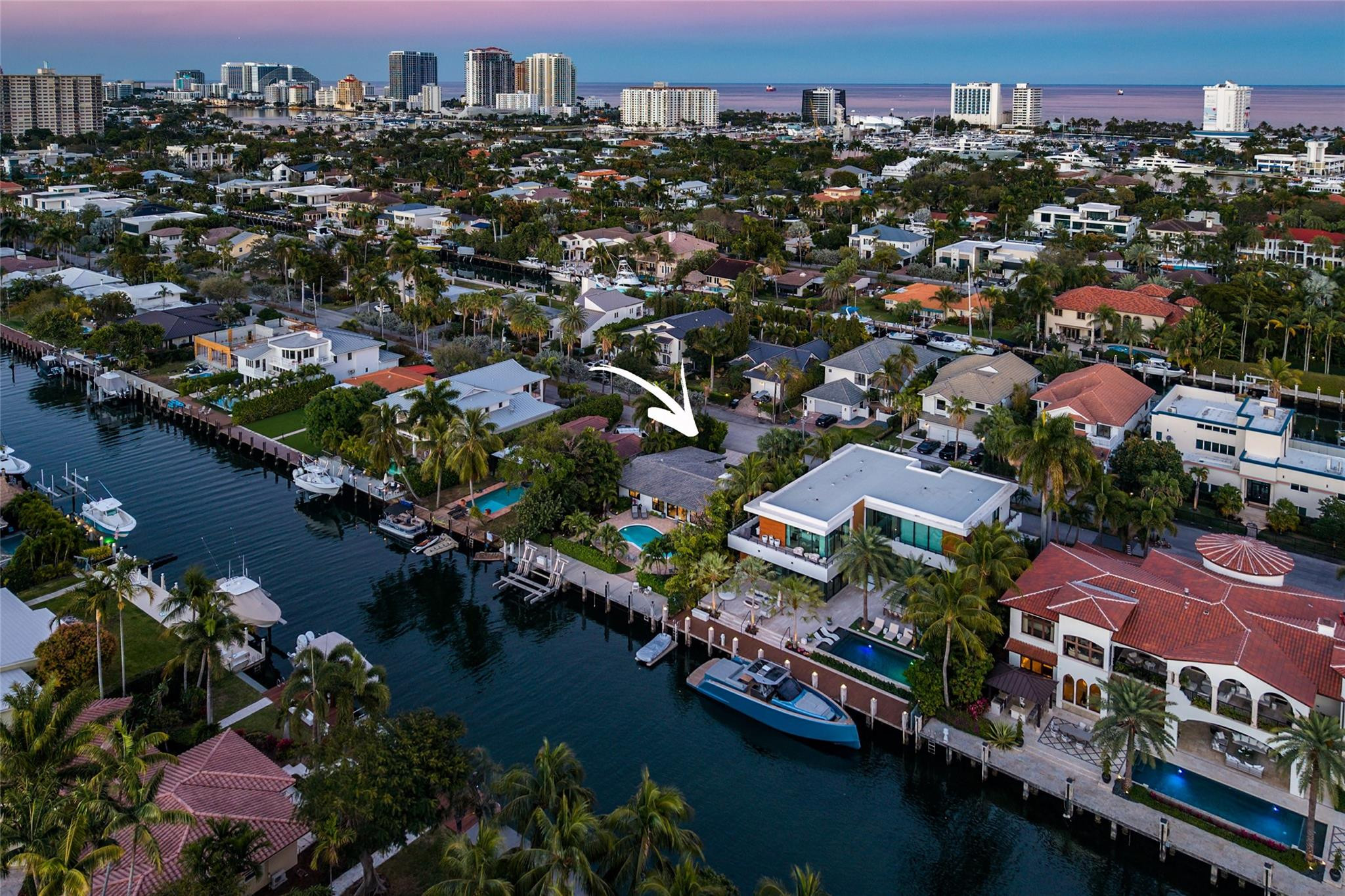 Riviera 6-17 B - Residential