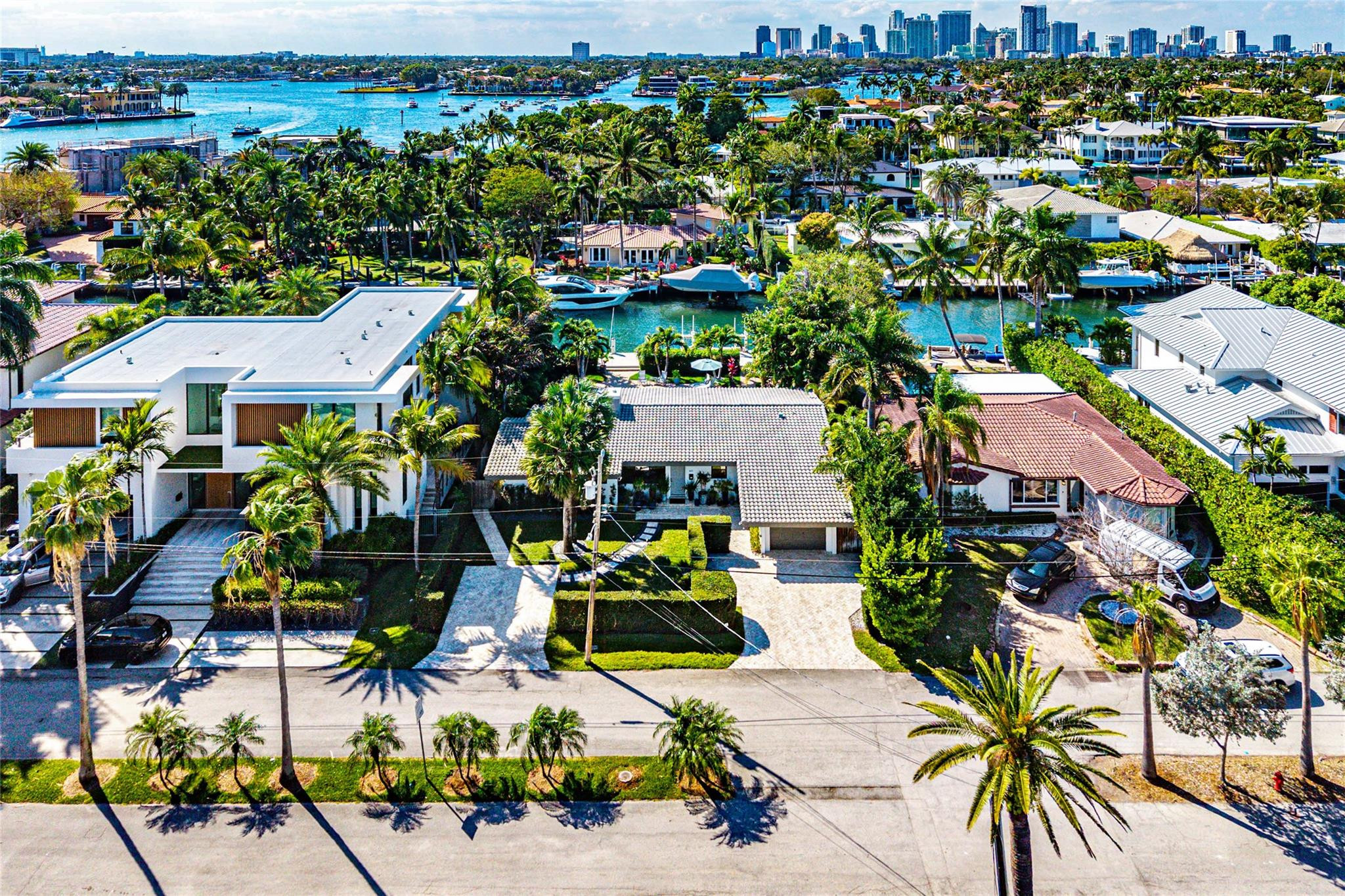 Riviera 6-17 B - Residential