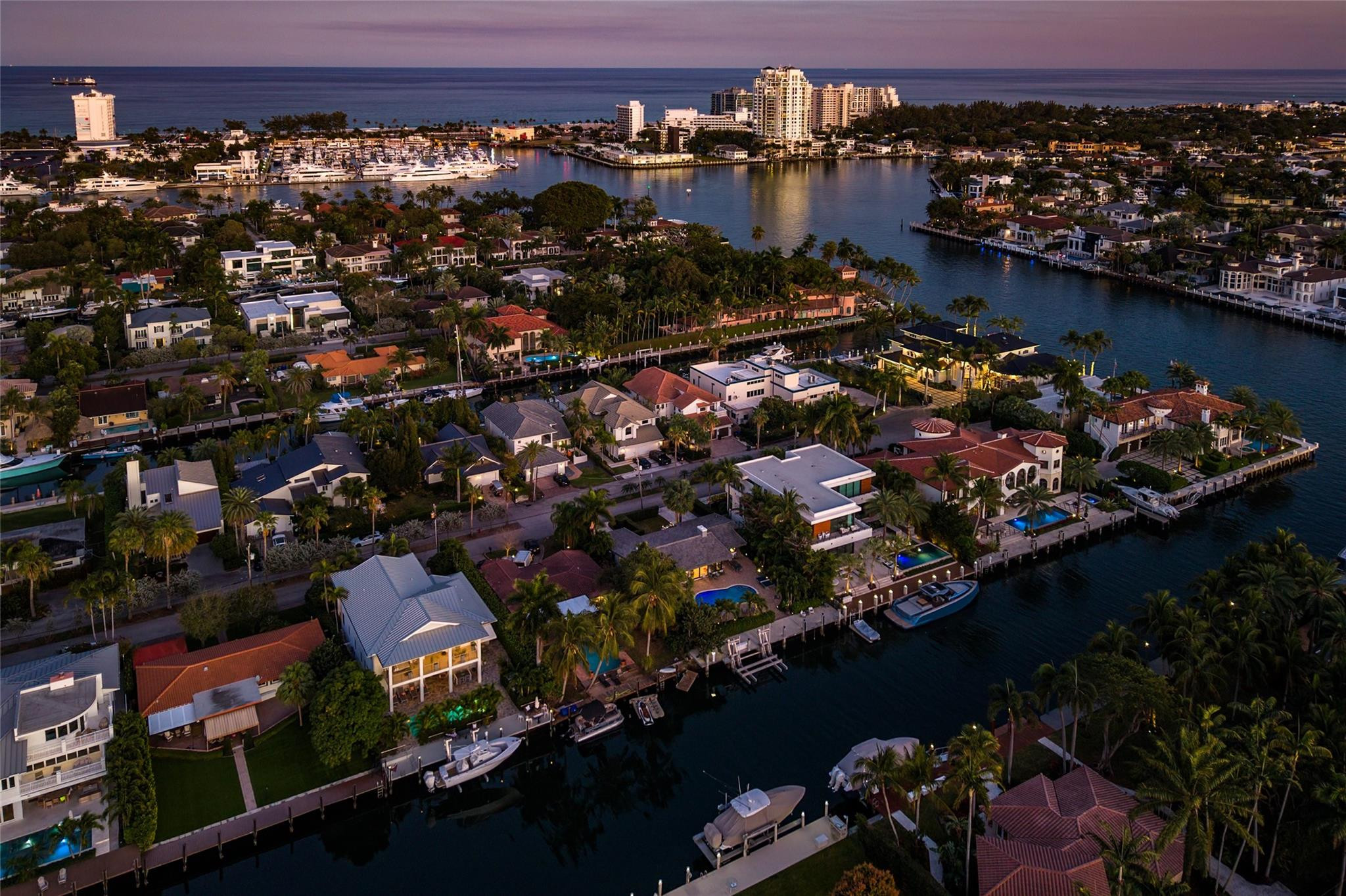 Riviera 6-17 B - Residential